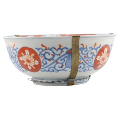 Large Antique Japanese Porcelain 19th c Meiji Arita Polychrome bowl