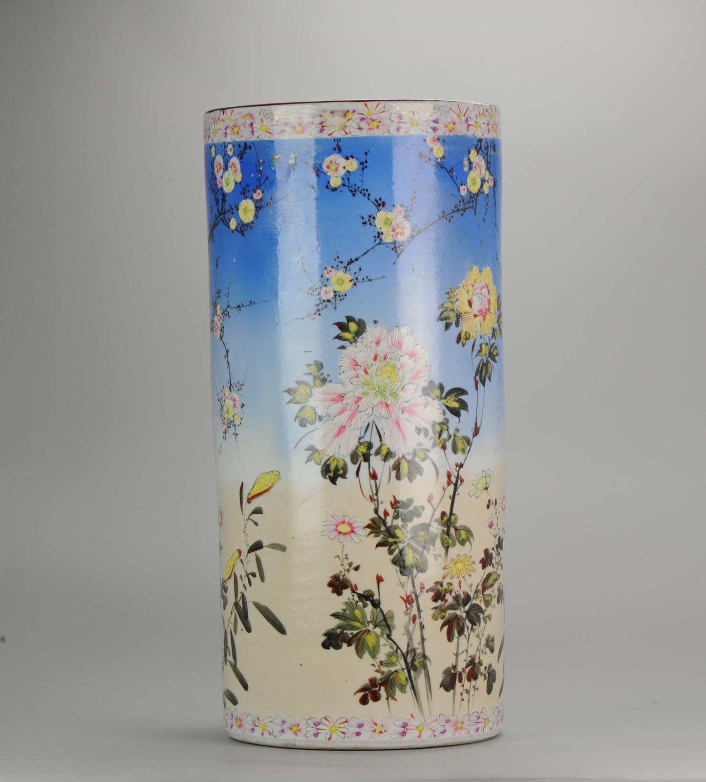 Large Antique Japanese Porcelain 20th Century Hat Stand Vase with Flowers Marked In Good Condition For Sale In Amsterdam, Noord Holland