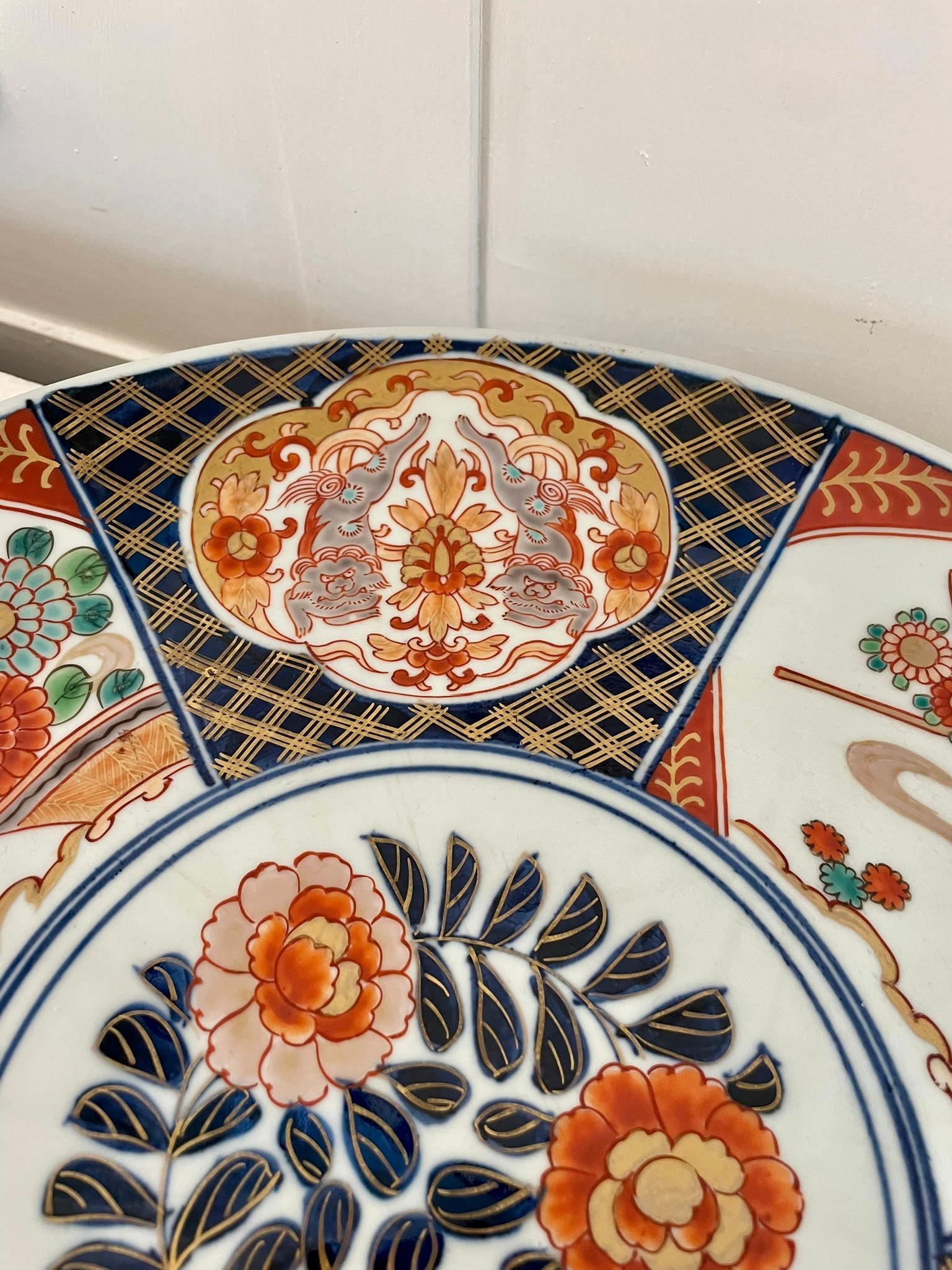 Japonais Grand chargeur Imari ancien de qualité japonaise en vente
