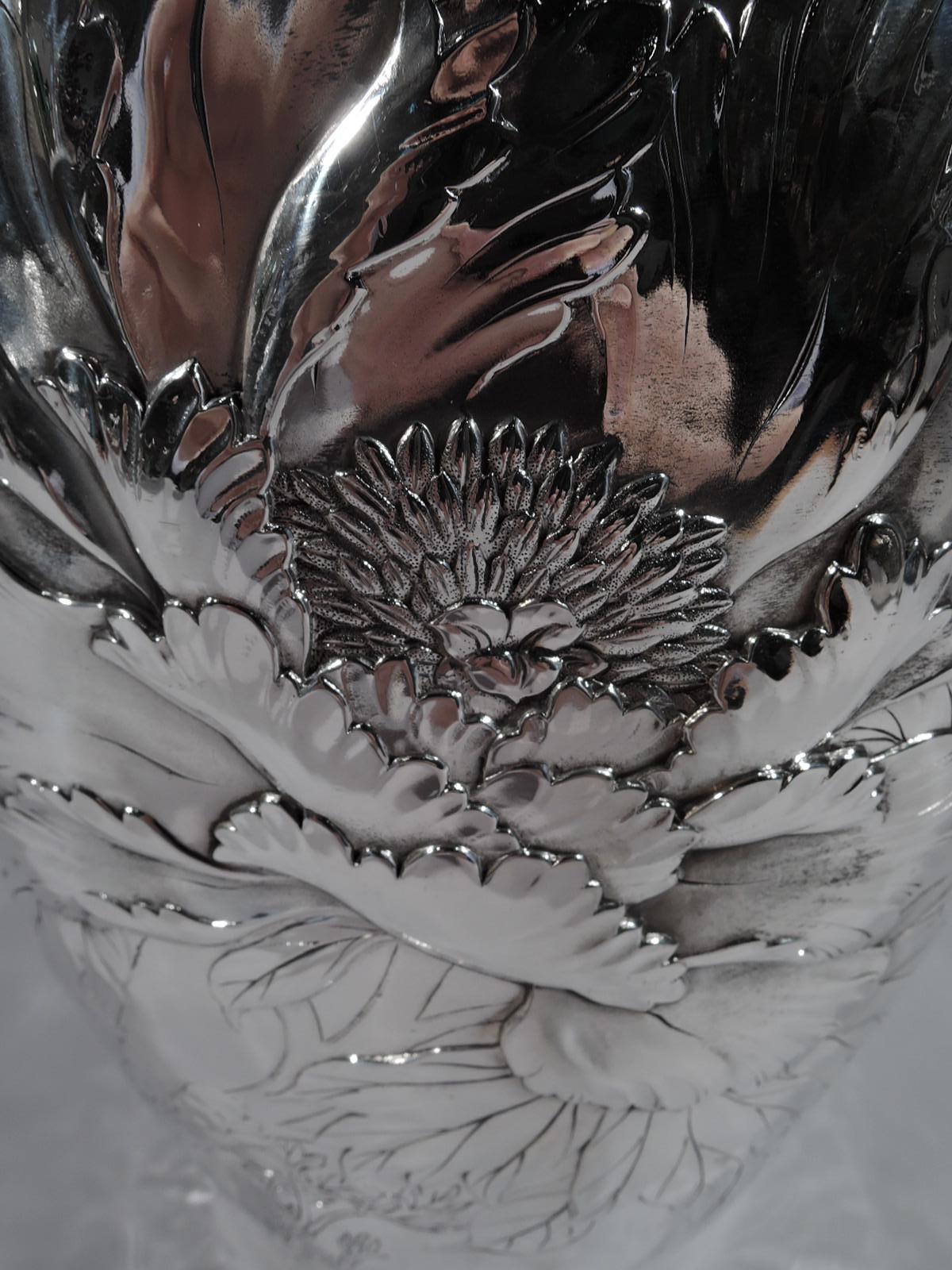 Large Antique Japanese Silver Vase with Chrysanthemum Blooms In Excellent Condition In New York, NY