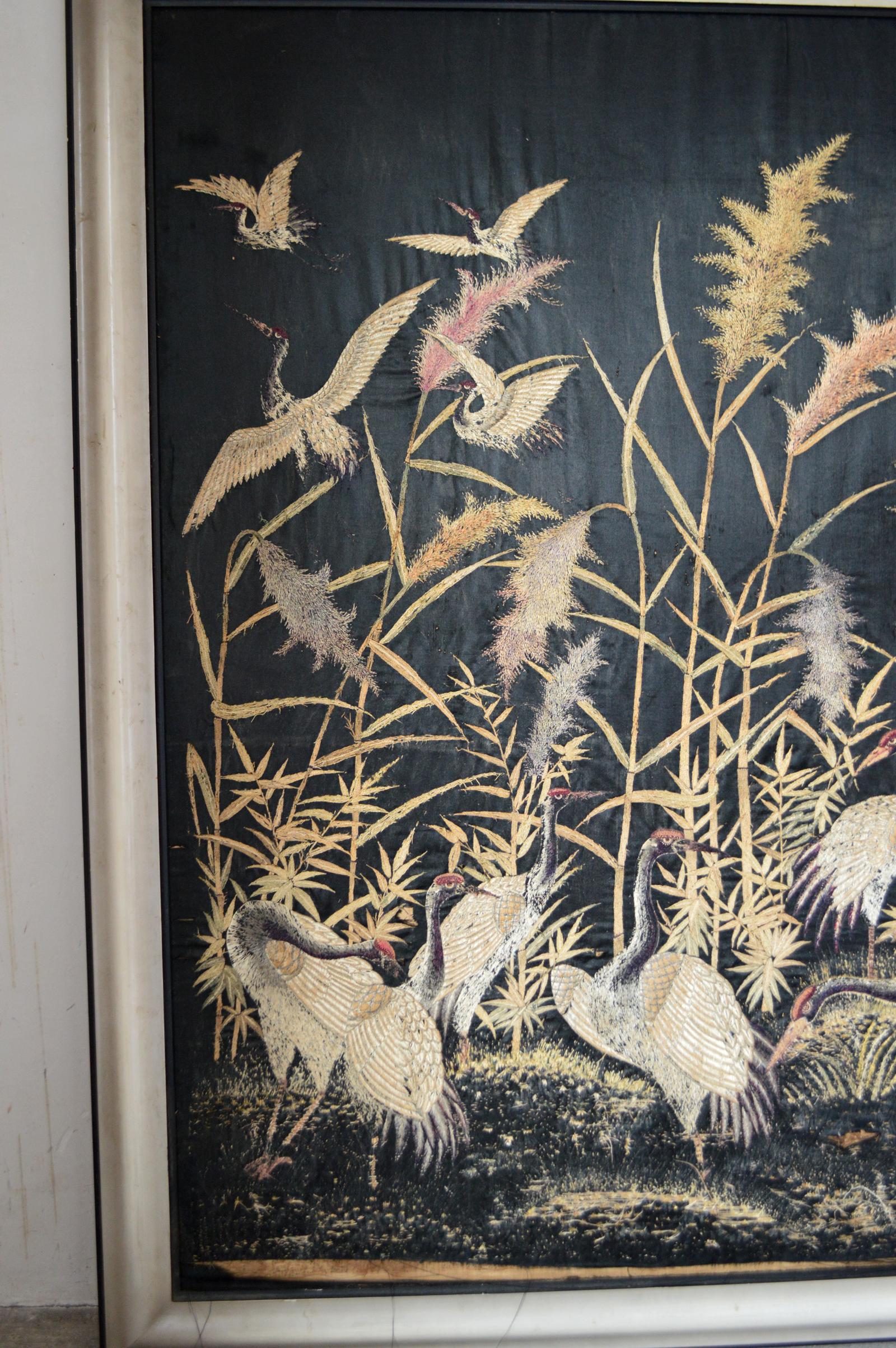 Large Antique Japonisme Hand Embroidery Silk Tapestry, Cranes, Japan, circa 1890 In Distressed Condition In L'Etang, FR