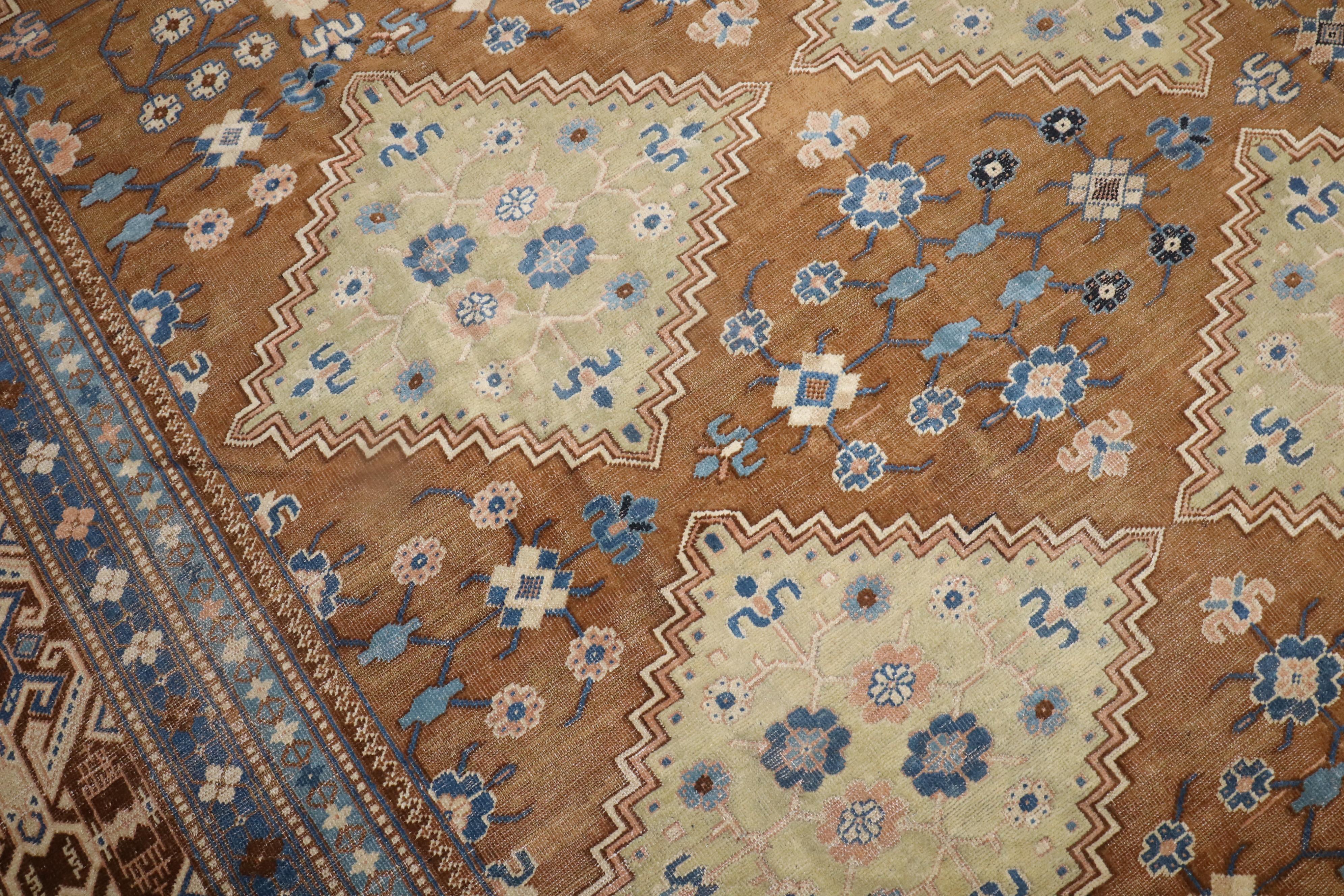 Großer antiker Khotan-Teppich im Angebot 5