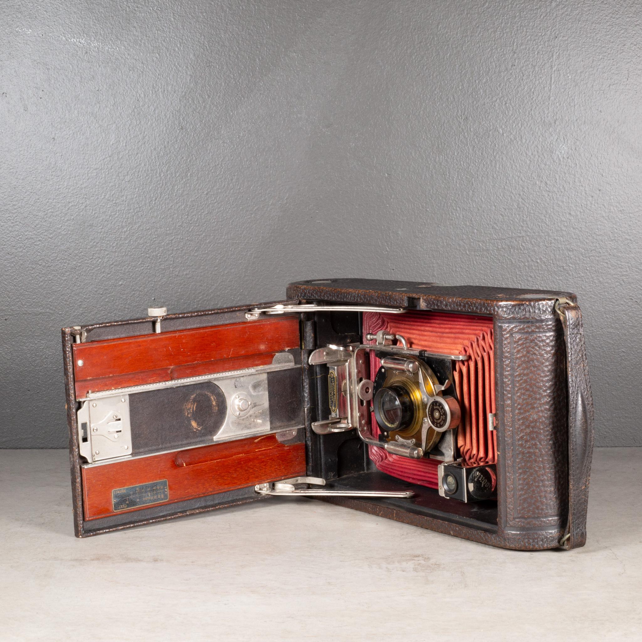 20ième siècle Grande appareil photo Kodak n° 3A pliable avec incrustation d'acajou, vers 1910 (expédition gratuite) en vente