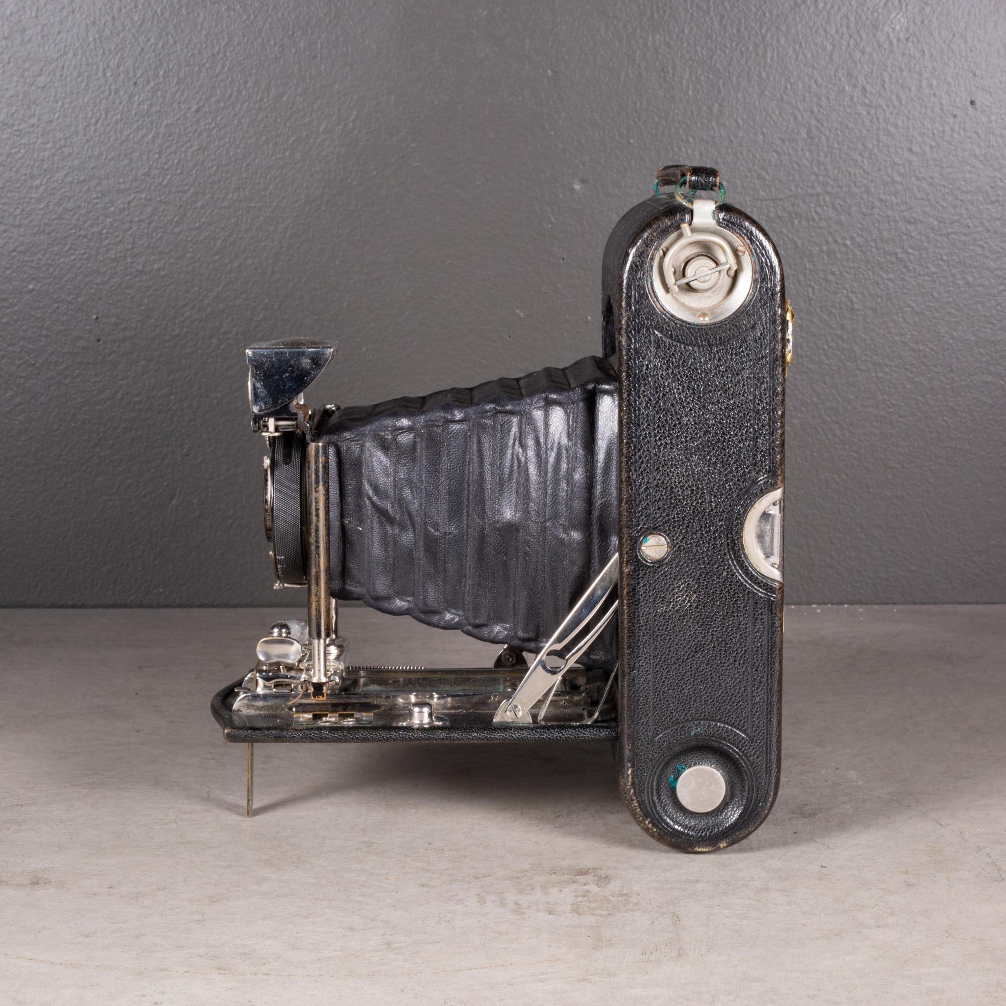 20ième siècle Grande appareil photo Kodak n° 2 pliable avec étui en cuir c.1903 (expédition gratuite) en vente