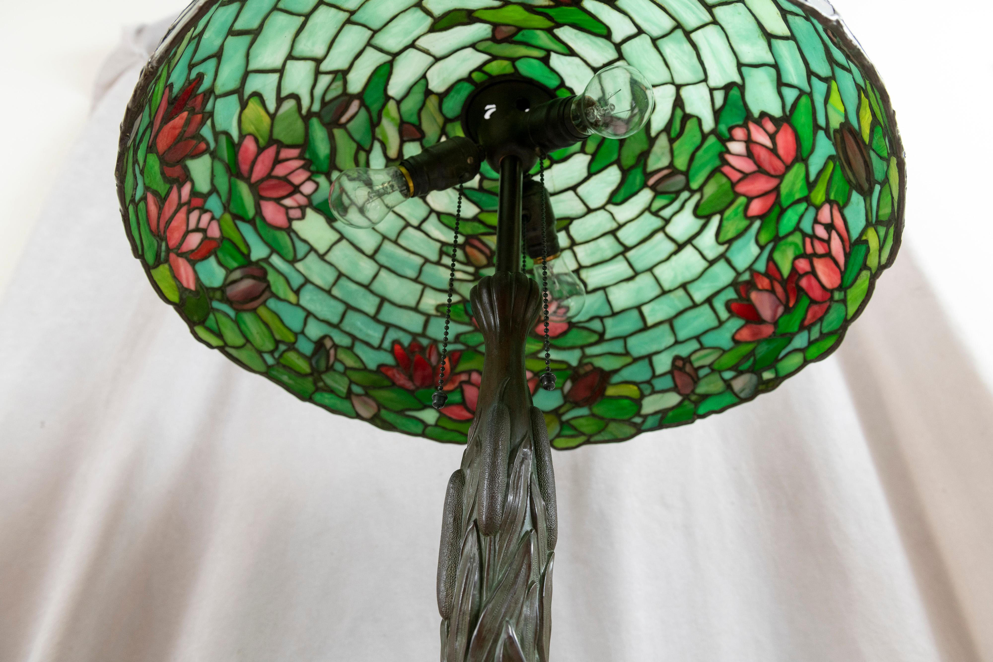 Large Antique Leaded Glass Water Lily Table Lamp, by Duffner & Kimberly, 1905 In Good Condition In Petaluma, CA