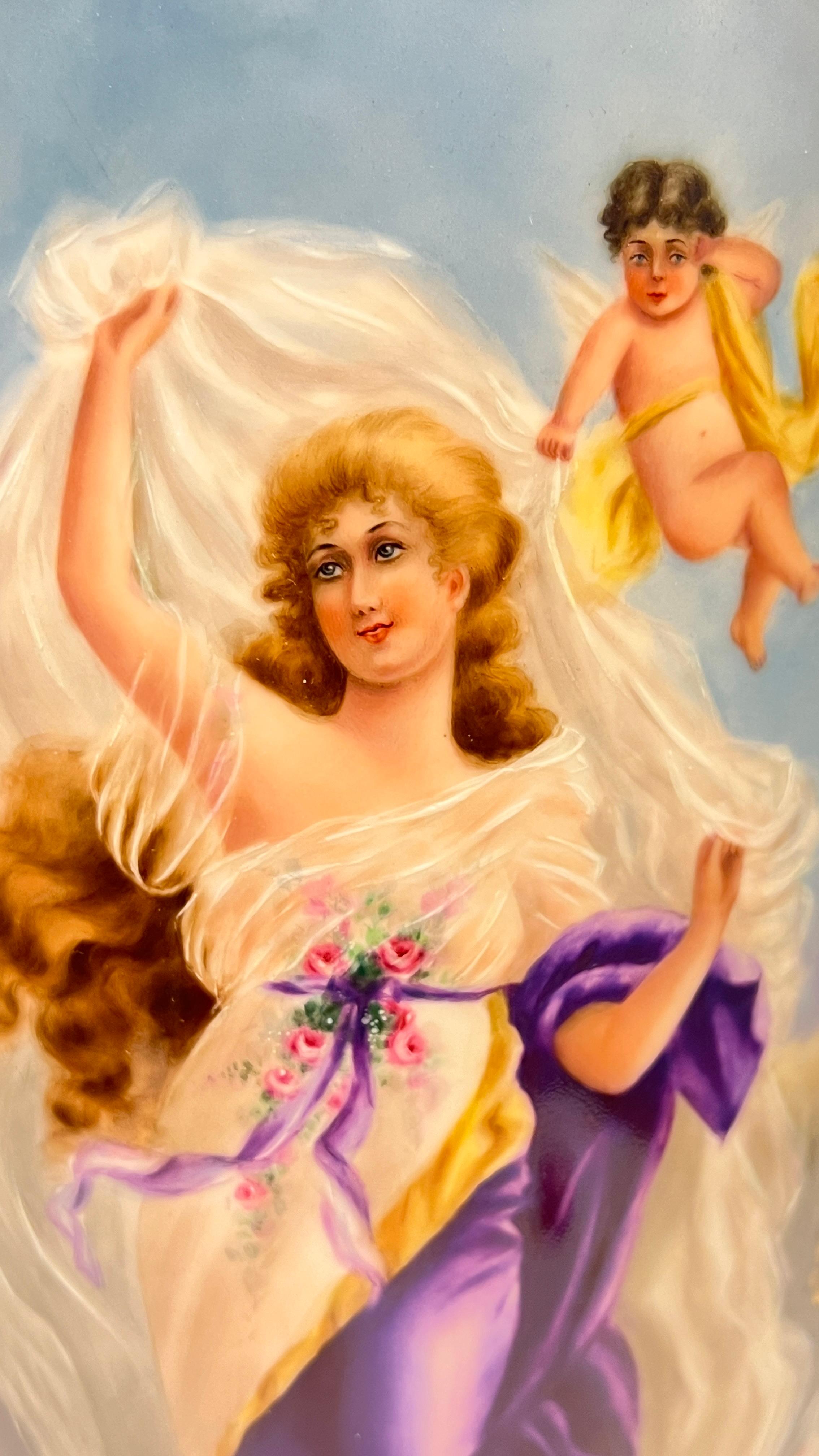 Grande vaso antico in porcellana di Limoges figurativo e dorato in vendita 1