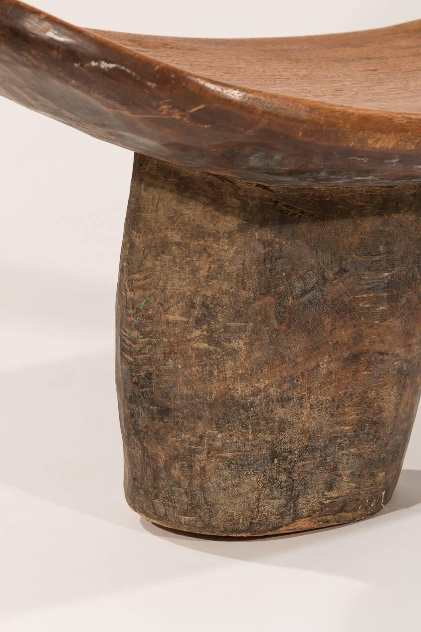 Grande chaise Lobi ancienne du Ghana, Afrique de l'Ouest 1