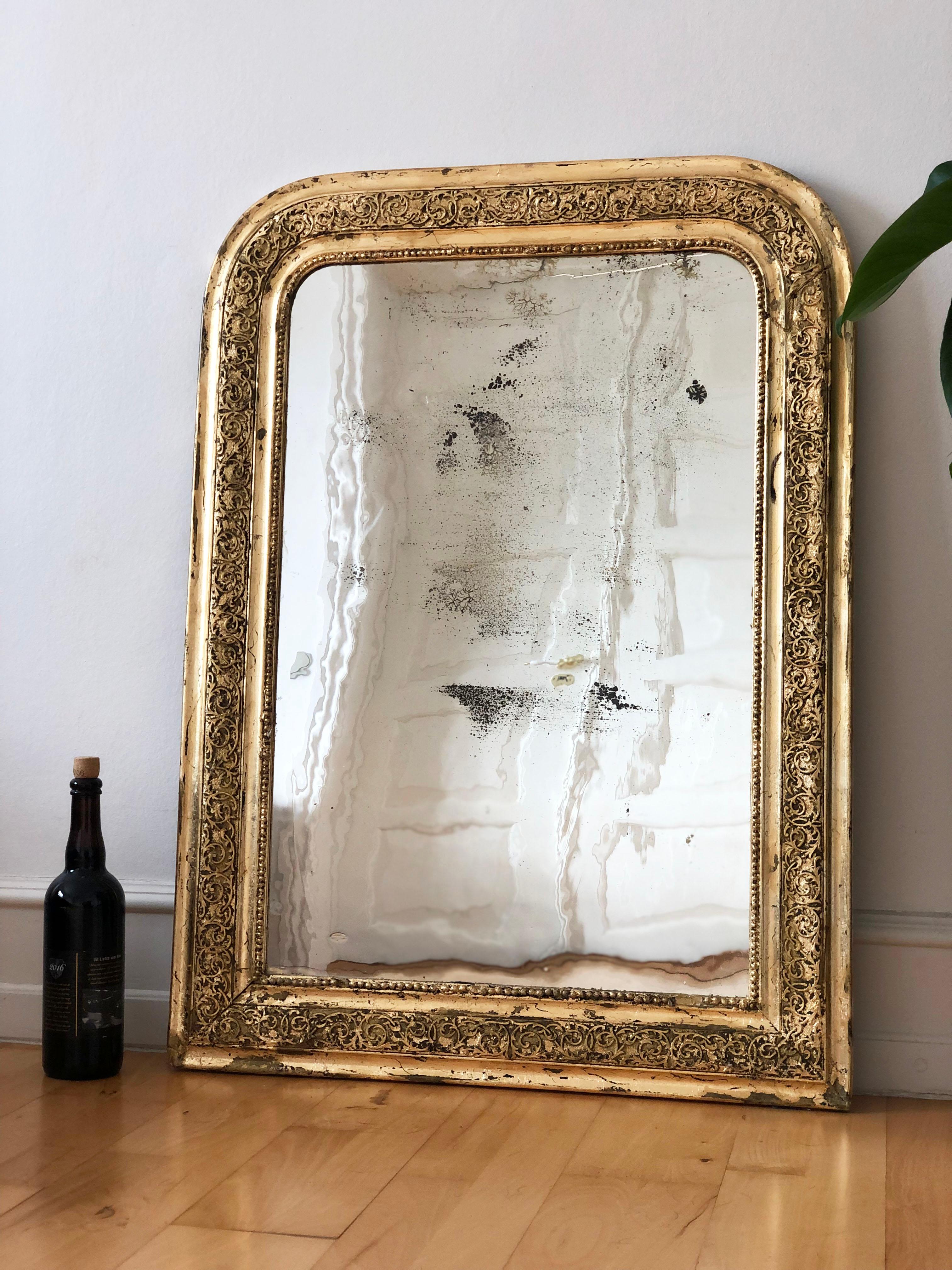 Large Antique Louis Philippe French Giltwood Mirror Late 19th Century In Good Condition For Sale In Sakskøbing, DK