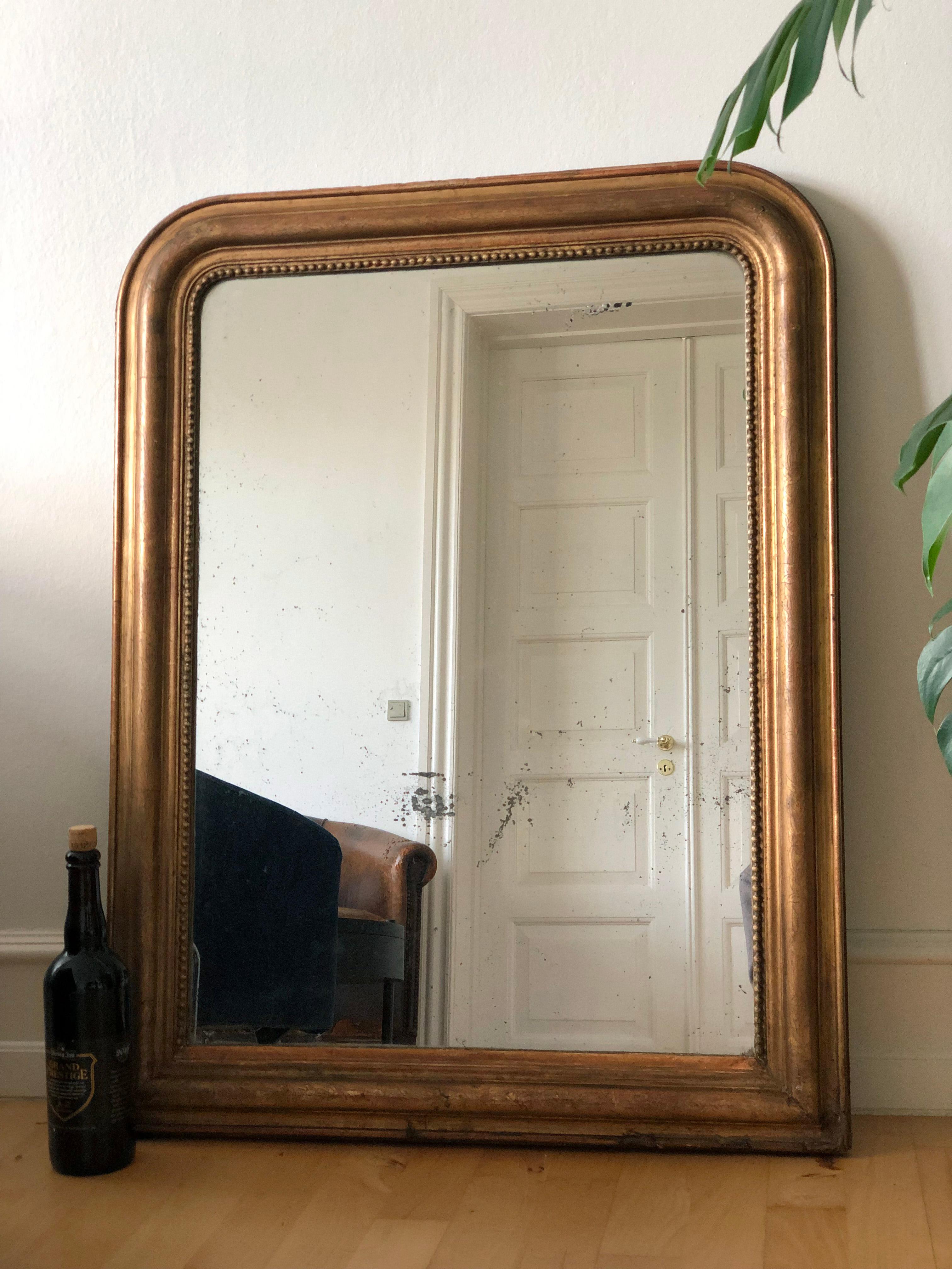 Grand miroir ancien en bois doré de Louis Philippe French Fin du 19ème siècle Bon état - En vente à Sakskøbing, DK