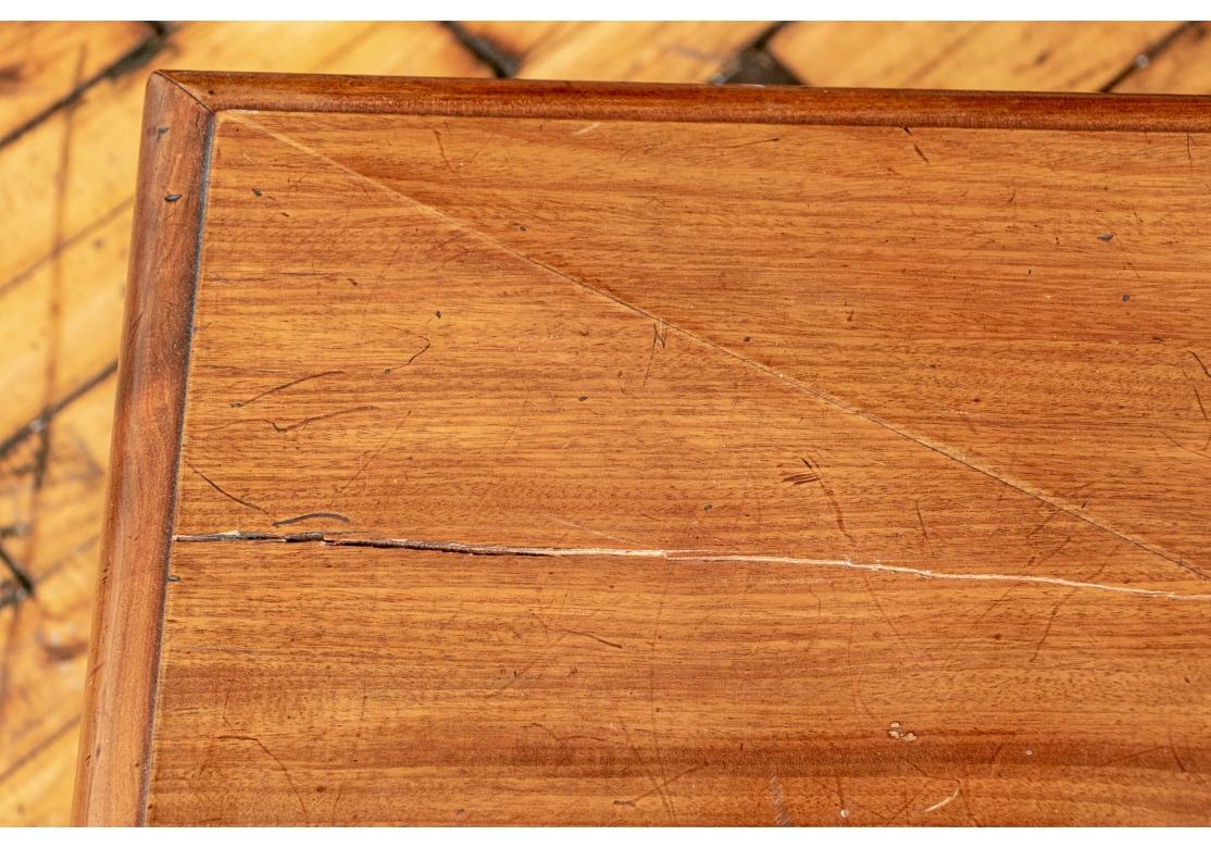 Großes antikes Cellarette aus Mahagoni in Kaskenform im Angebot 4