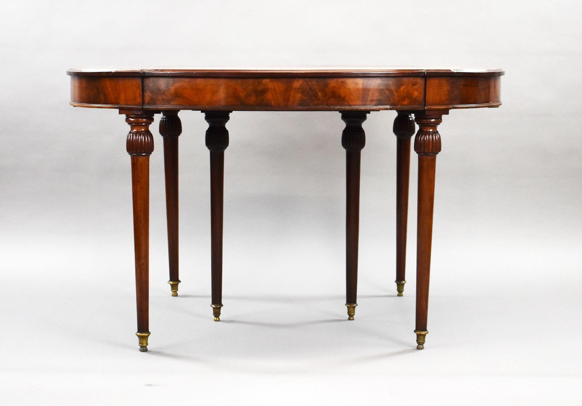 Large Antique Mahogany Extending Dining Table, Circa 1900
Item Code: S27-1063
A handsome large circa 1900 antique mahogany extending dining table of excellent quality and proportion. The table features a rounded rectangular top with moulded edge and
