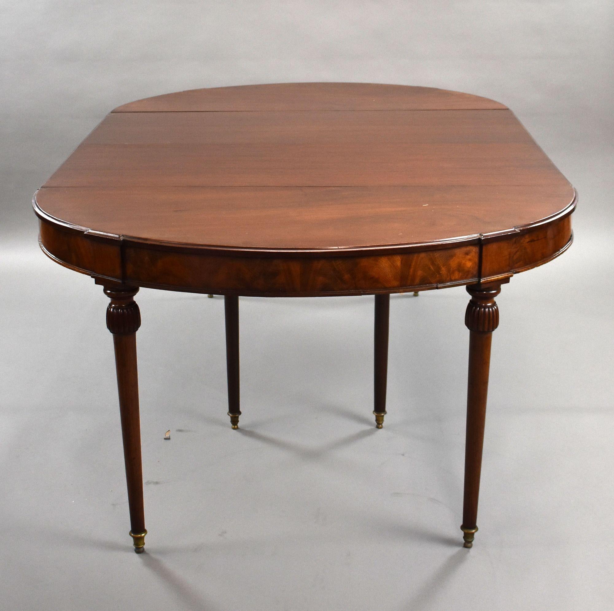Large Antique Mahogany Extending Dining Table For Sale 2