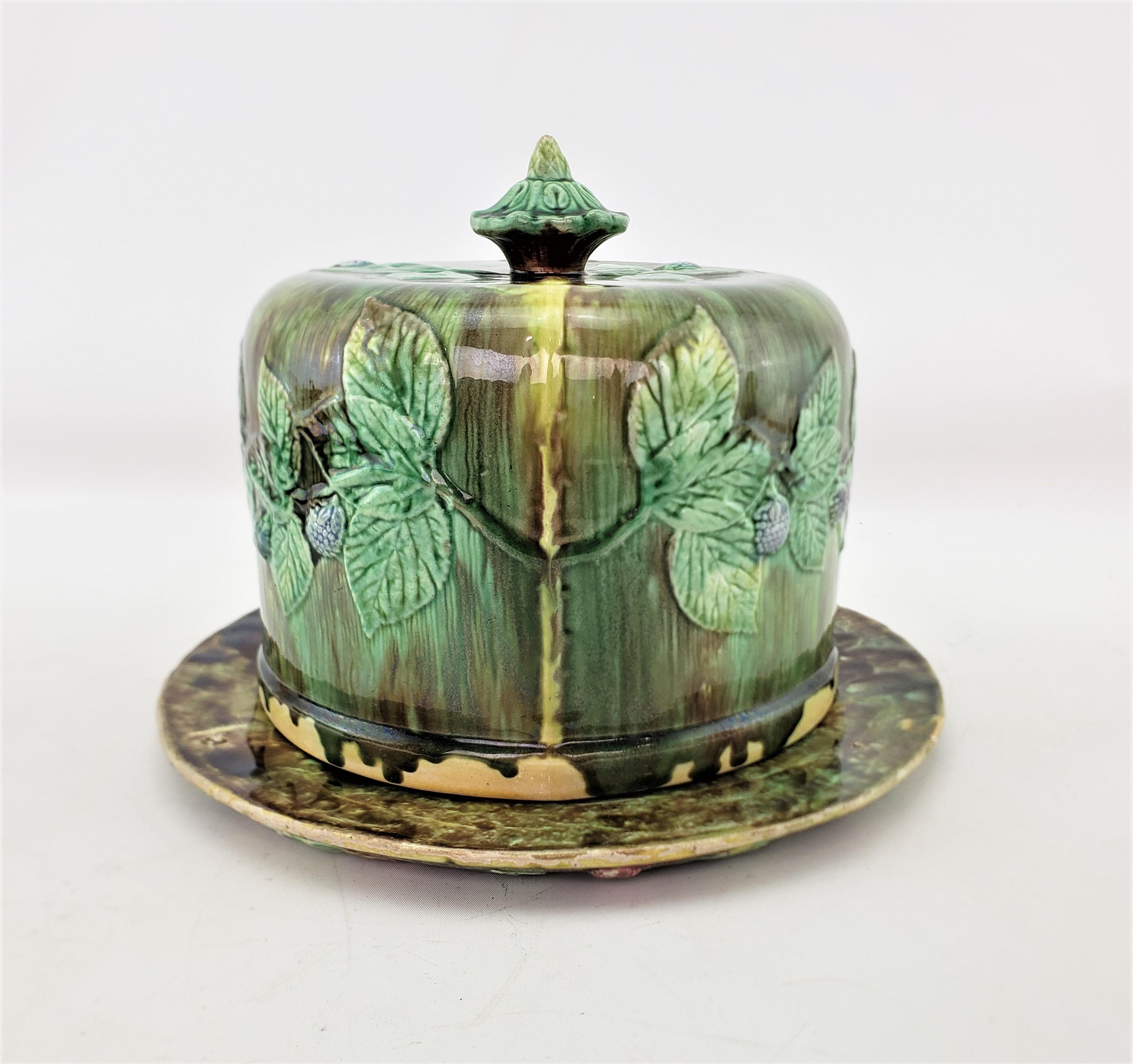Large Antique Majolica Covered Cheese Server or Dome with Leaf & Berry Decor For Sale 3