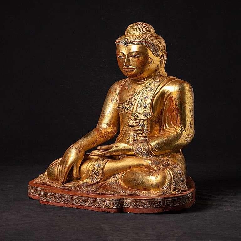 Large Antique Mandalay Buddha Statue from Burma In Good Condition For Sale In DEVENTER, NL