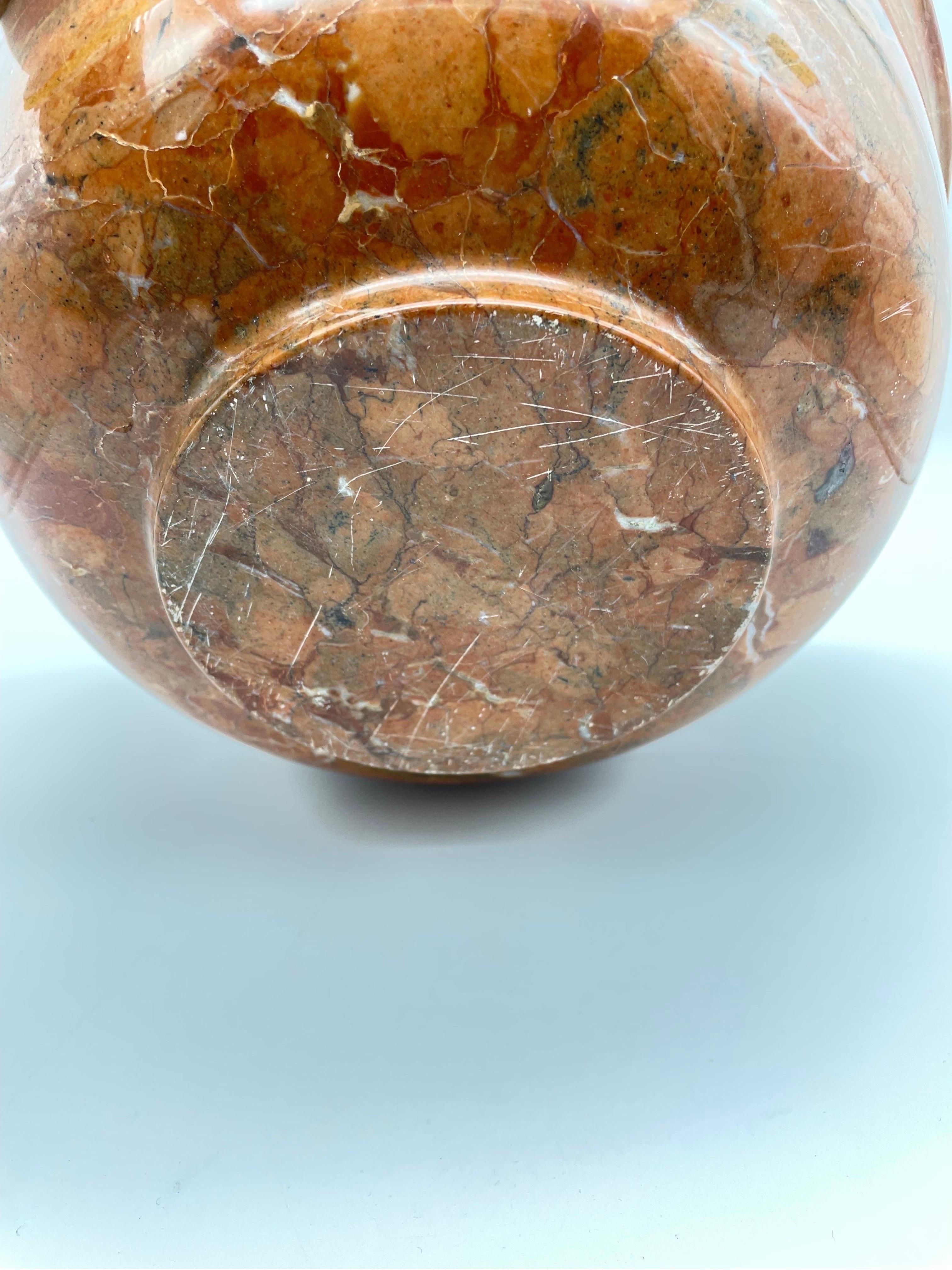 Marbre Grand bol ancien en marbre, Italie, vers 1910. en vente