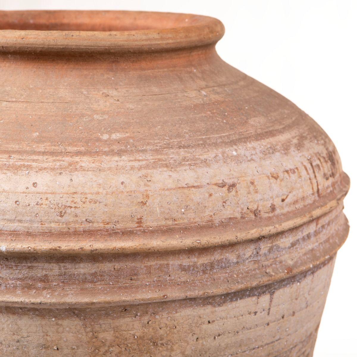 Large Antique Mediterranean Terracotta Floor Jar, Handmade in Greece, Early 20th In Good Condition For Sale In Kastrup, DK