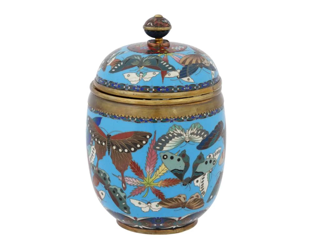 Large Antique Meiji Japanese Cloisonne Enamel Covered Jar with Butterflies Goto In Good Condition For Sale In New York, NY