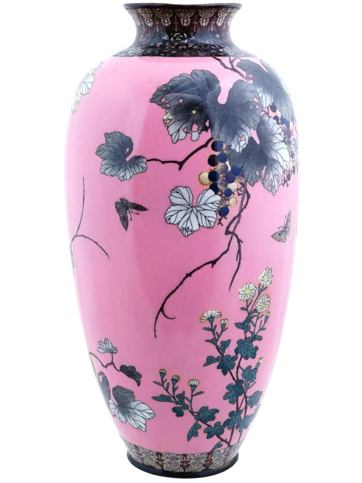 Gran jarrón antiguo japonés Meiji de esmalte de cloisonné rosa con pájaros Cloissoné en venta