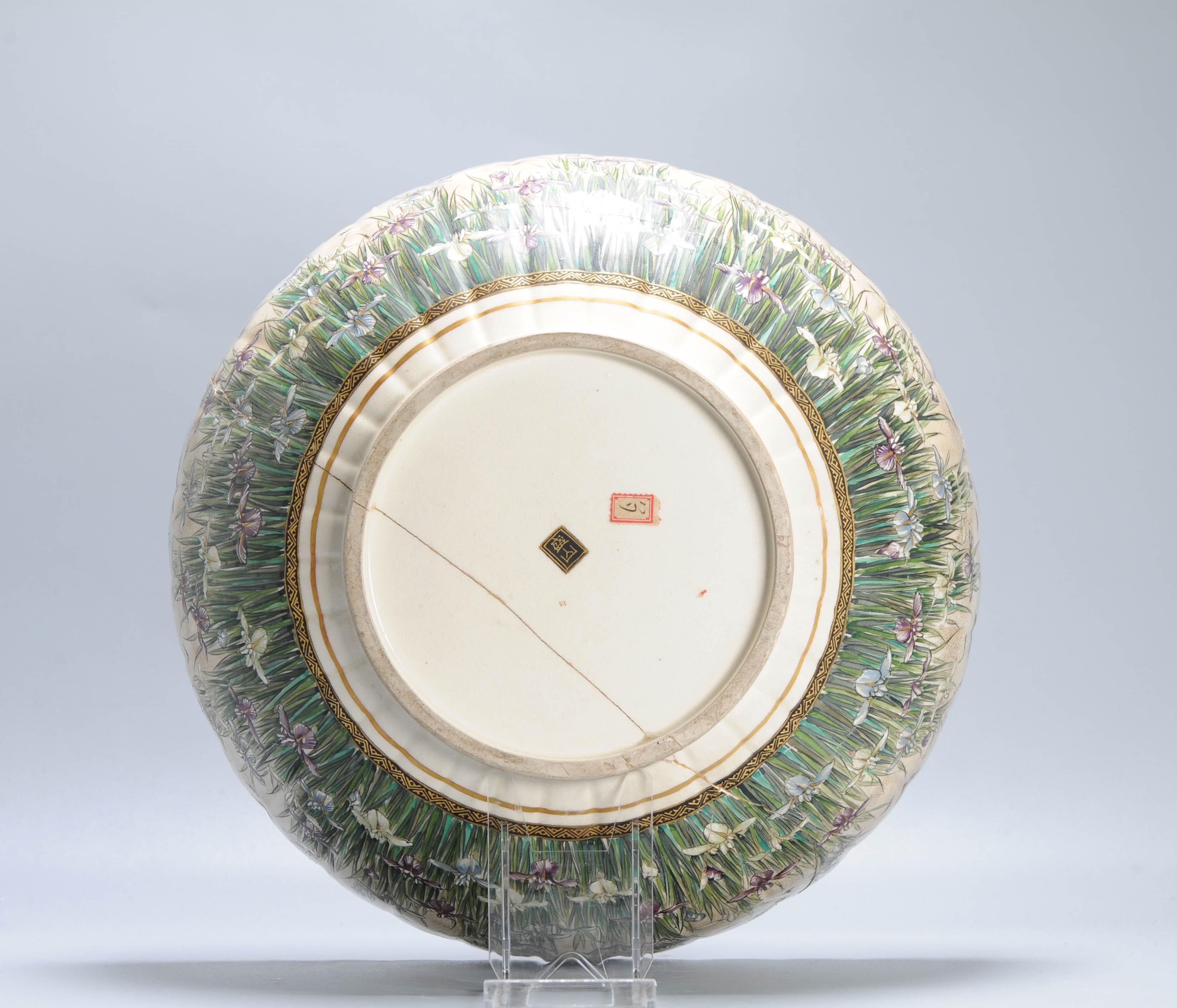 Grande Antico periodo Meiji Giapponese Satsuma Bowl Figure con marchio Giappone 19c in vendita 6