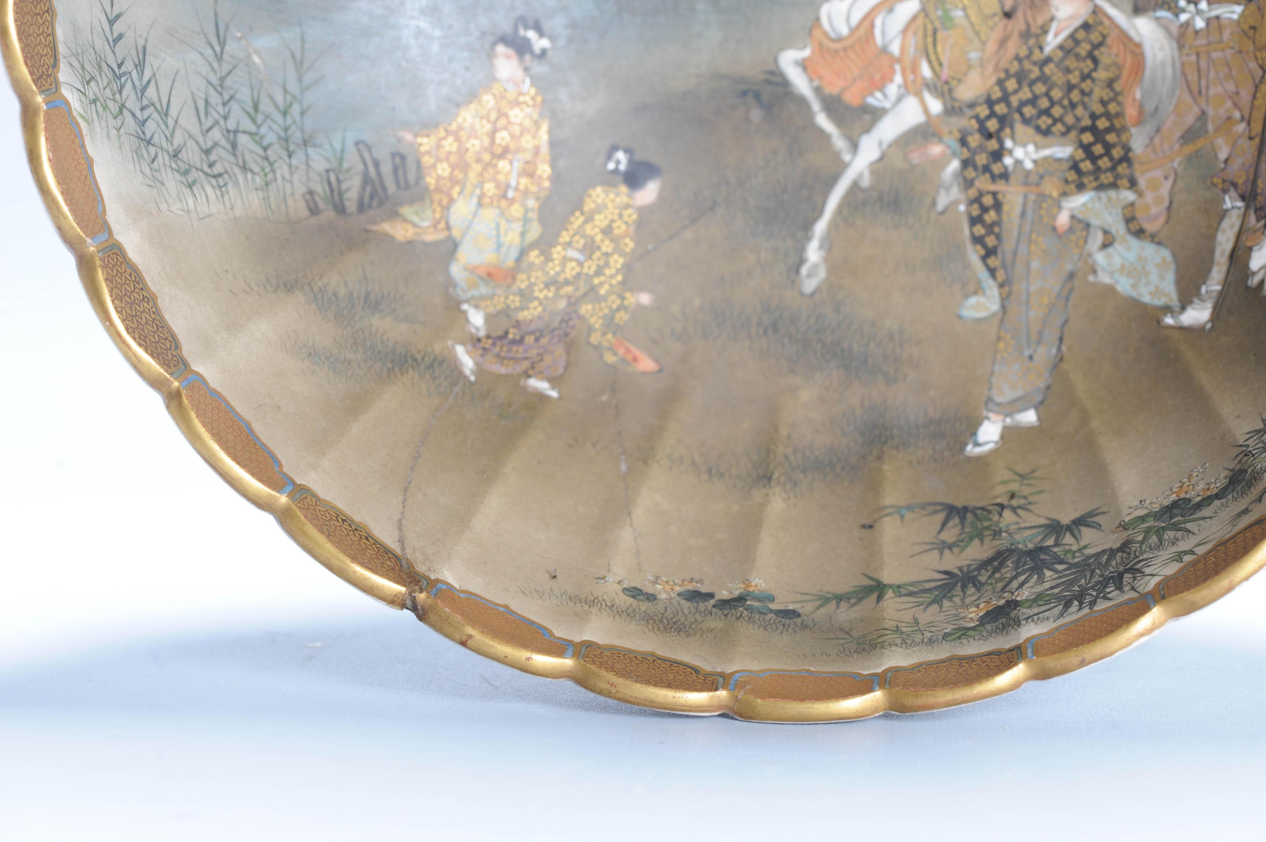 Grande Antico periodo Meiji Giapponese Satsuma Bowl Figure con marchio Giappone 19c in vendita 8