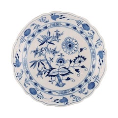 Grand bol / plat ancien en porcelaine peinte à la main de Meissen "Blue Onion" (oignon bleu)