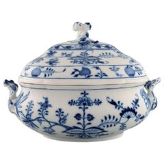 Large Antique Meissen "Blue Onion" Lidded Tureen in Hand Painted Porcelain