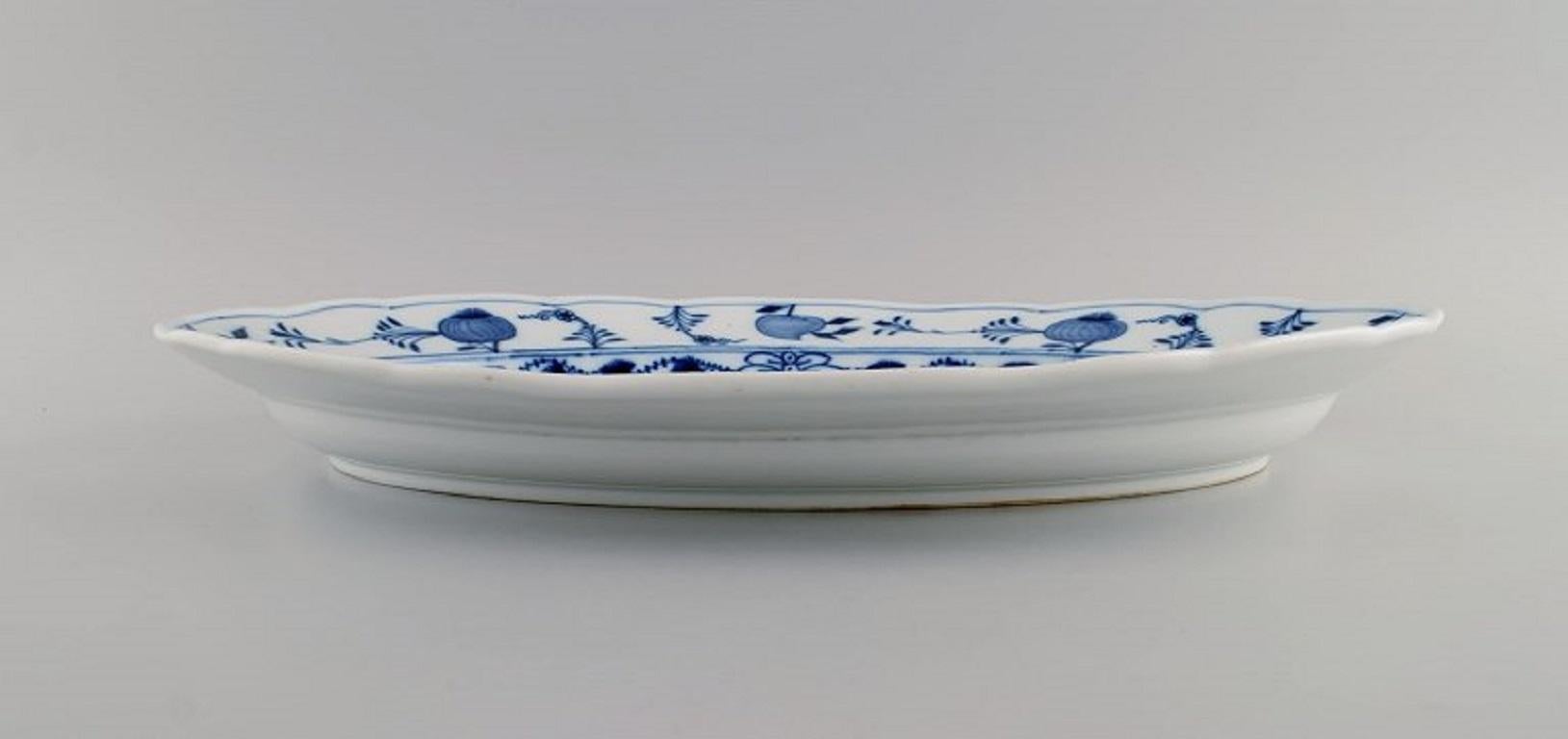 19th Century Large Antique Meissen Blue Onion Serving Dish in Hand-Painted Porcelain