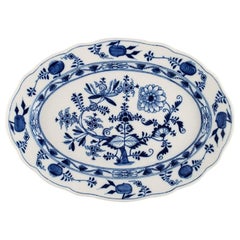 Grand plat de service antique Meissen "Blue Onion" en porcelaine peinte à la main