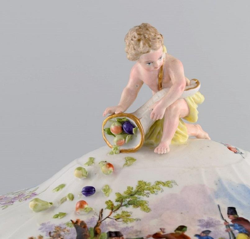 Biedermeier Large Antique Meissen Lidded Tureen in Hand-Painted Porcelain For Sale