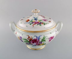 Large Antique Meissen Soup Tureen in Porcelain with Hand-Painted Flowers