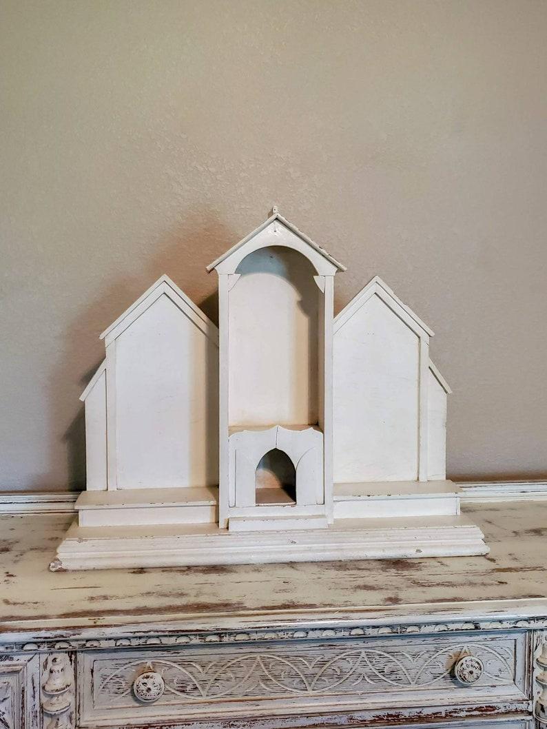 Large Antique Mexican Architectural Religious Niche Altar In Good Condition For Sale In Forney, TX
