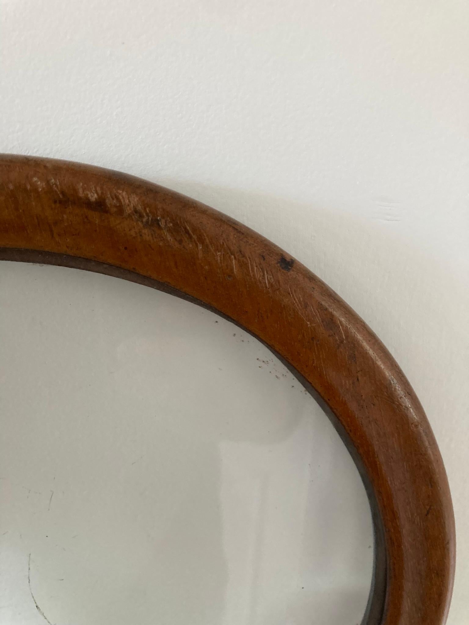 Grand verre grossissant acajou ancien du milieu du 19ème siècle en vente 2