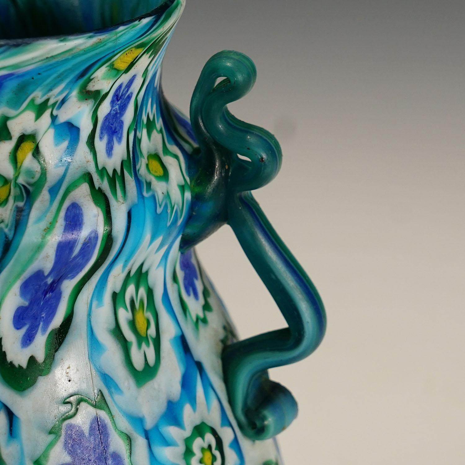 20th Century Large Antique Millefiori Vase with Handles, Fratelli Toso Murano, 1910 For Sale