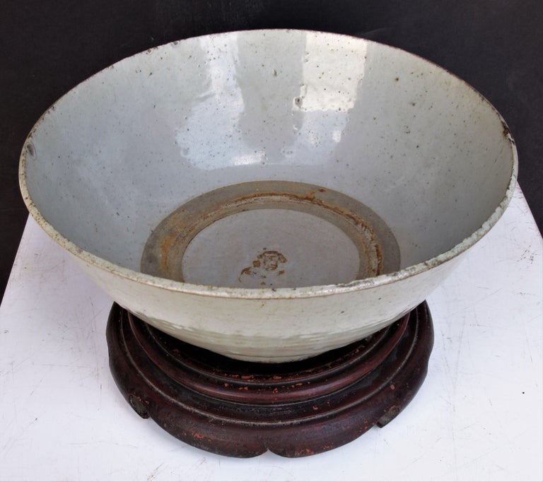 Large Antique Ming Dynasty Bowl with Stand at 1stDibs