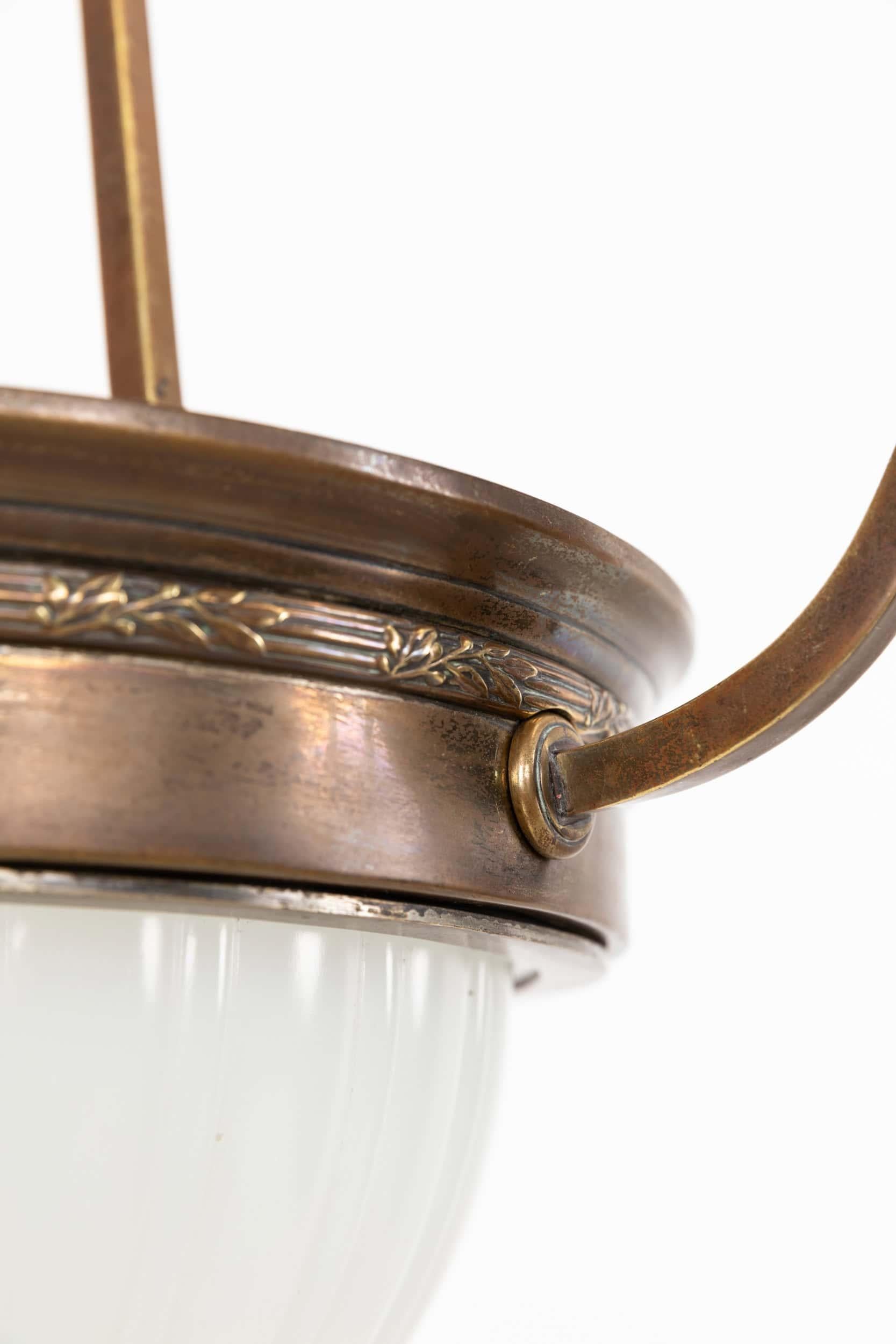 Großer antiker Mondstein-Opalglas-Kronleuchter, Anhänger, C.1915 (Englisch) im Angebot