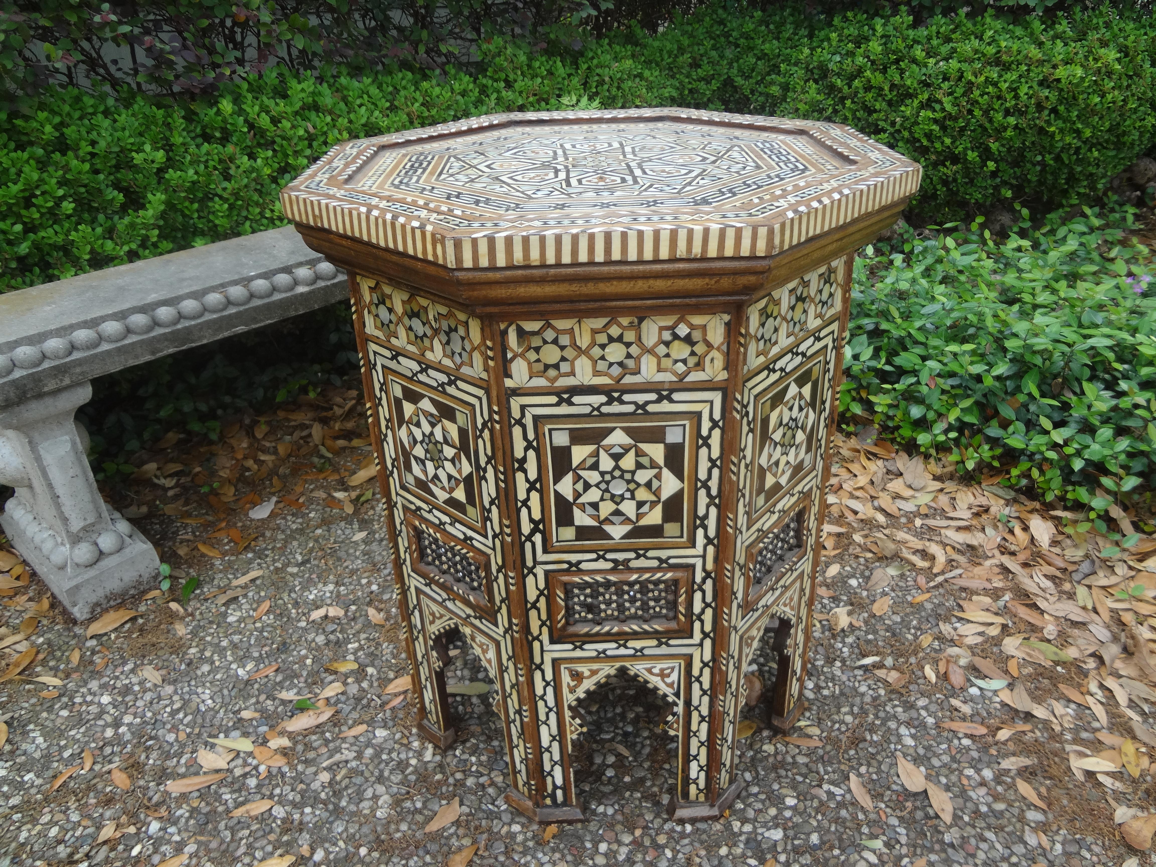 Large Antique Moroccan Arabesque Style Octagonal Inlaid Table For Sale 4