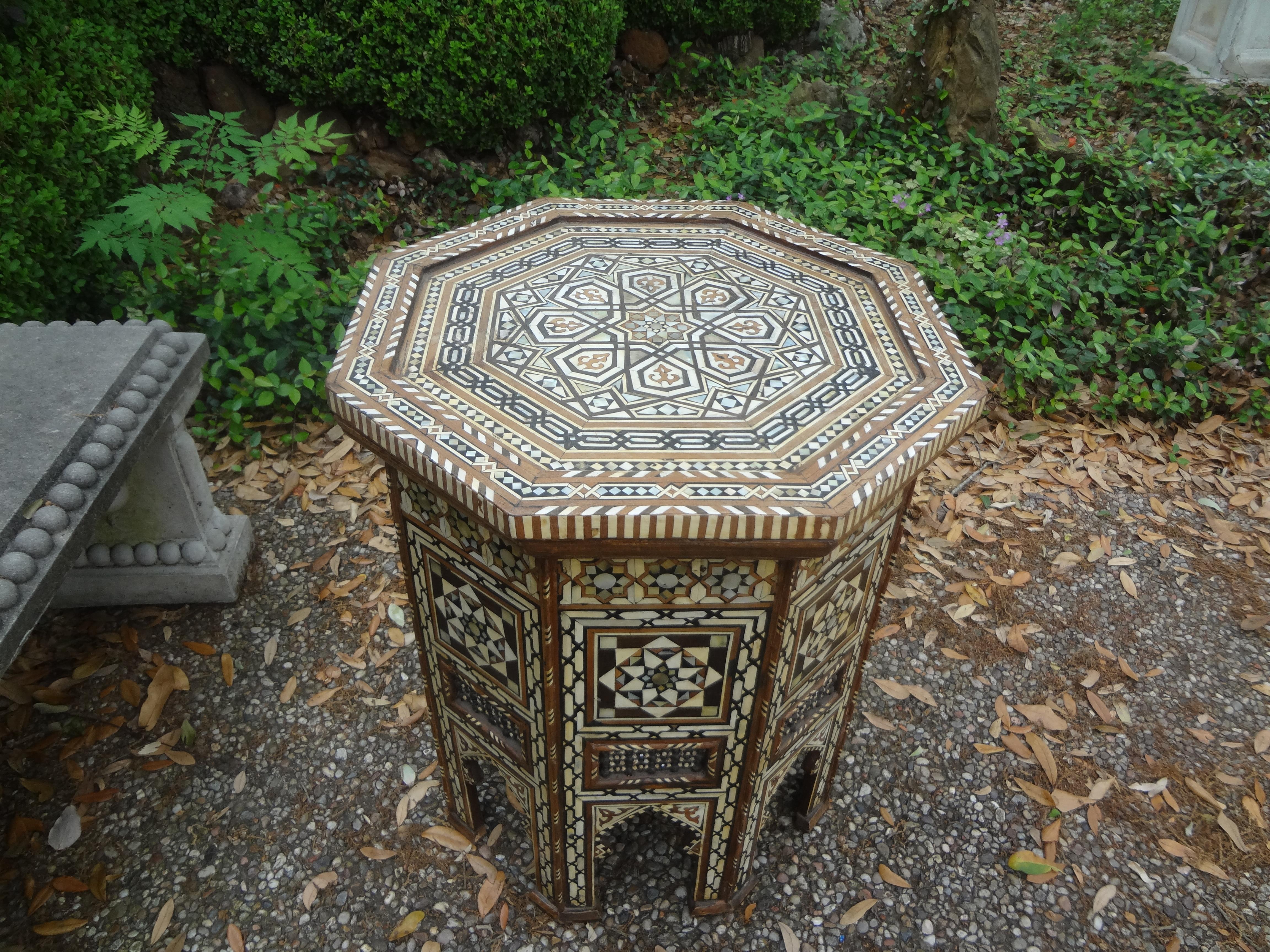 Large Antique Moroccan Arabesque Style Octagonal Inlaid Table For Sale 7