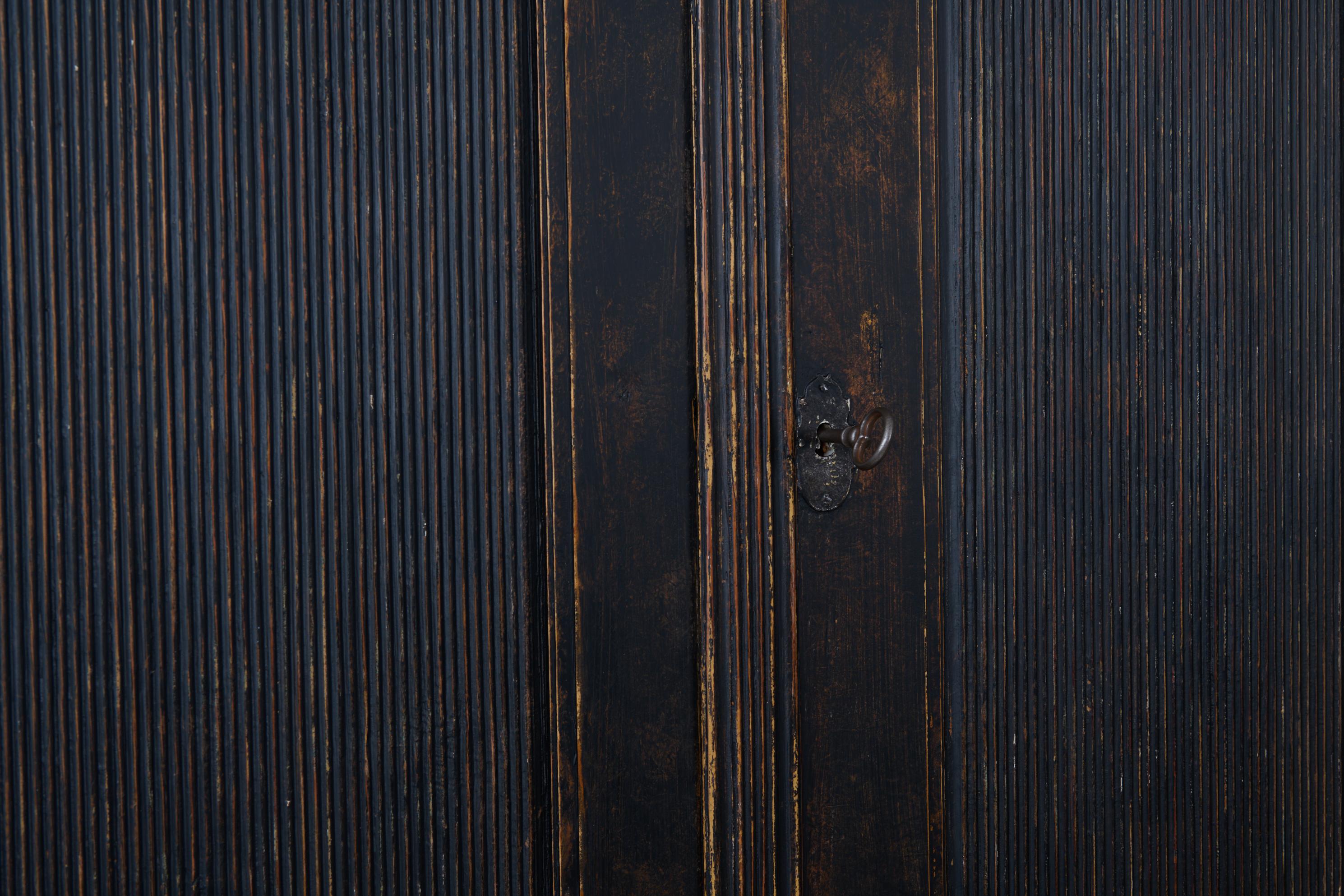 Large Antique Northern Swedish Gustavian Period Rustic Black Cabinet in Pine For Sale 8