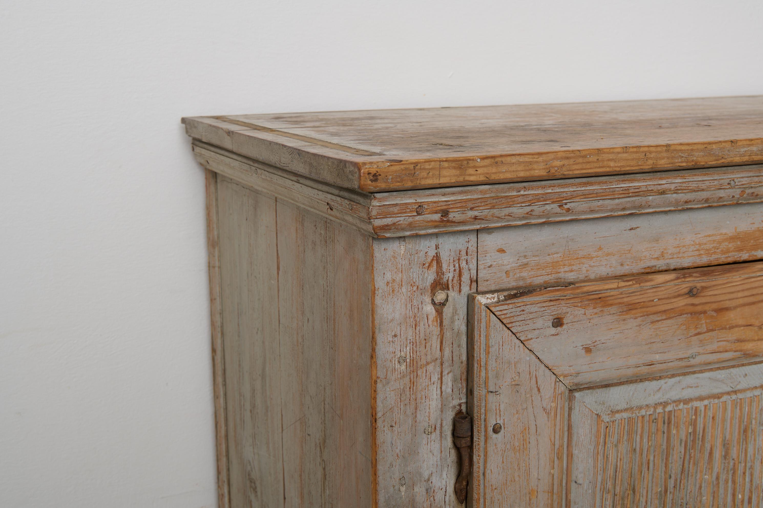 Large Antique Northern Swedish Gustavian Sideboard in Original Condition For Sale 5