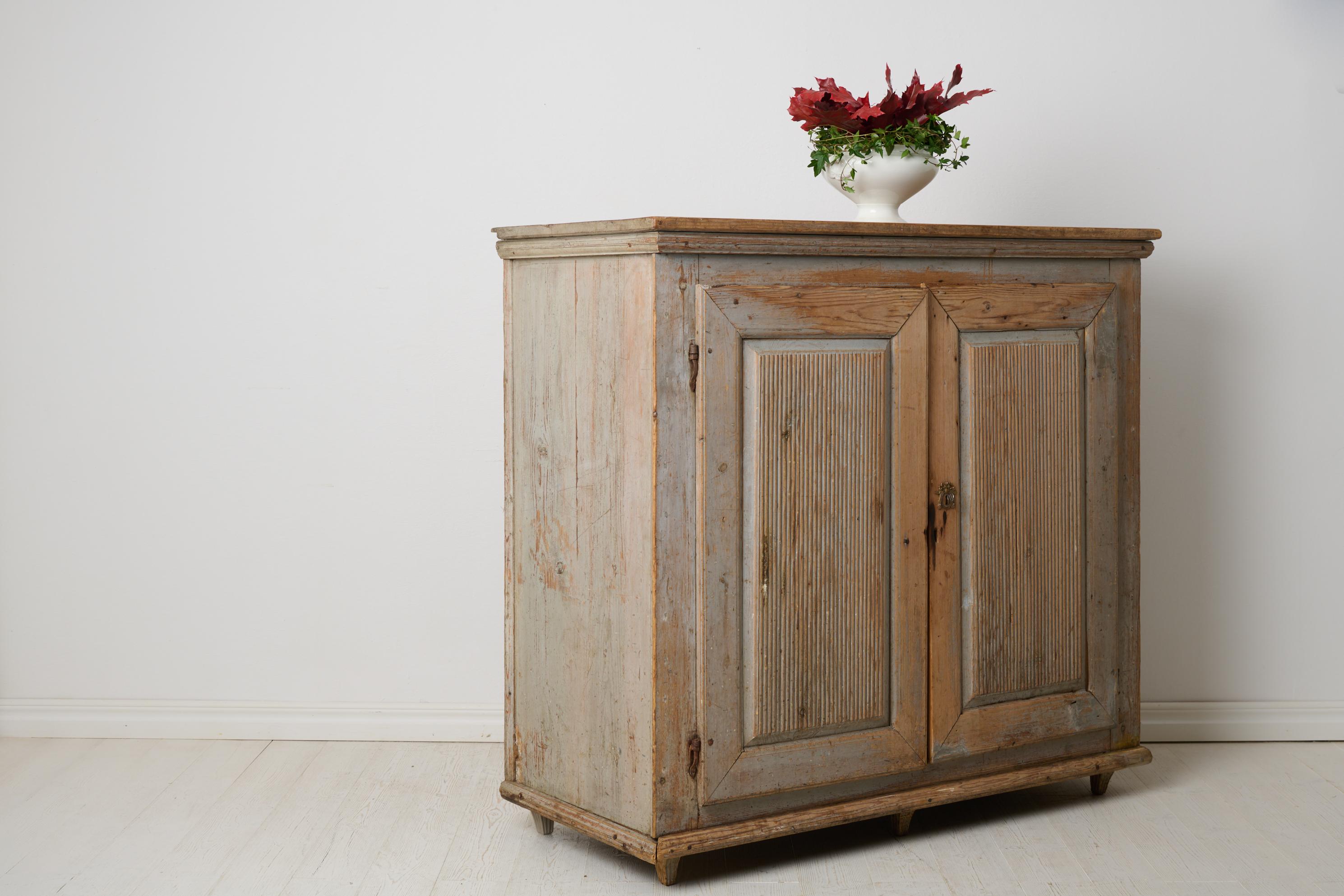 18th Century Large Antique Northern Swedish Gustavian Sideboard in Original Condition For Sale