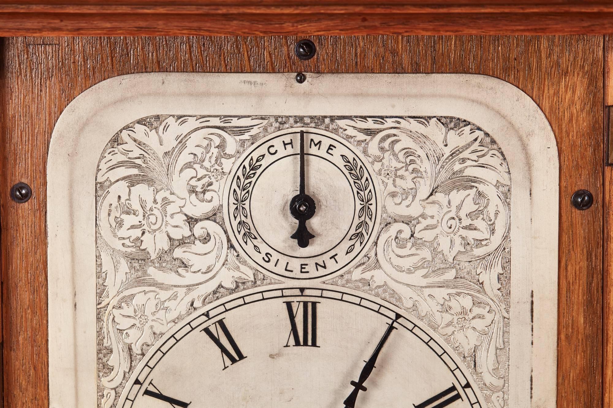 Large Antique Oak 8 Day Bracket Clock For Sale 1