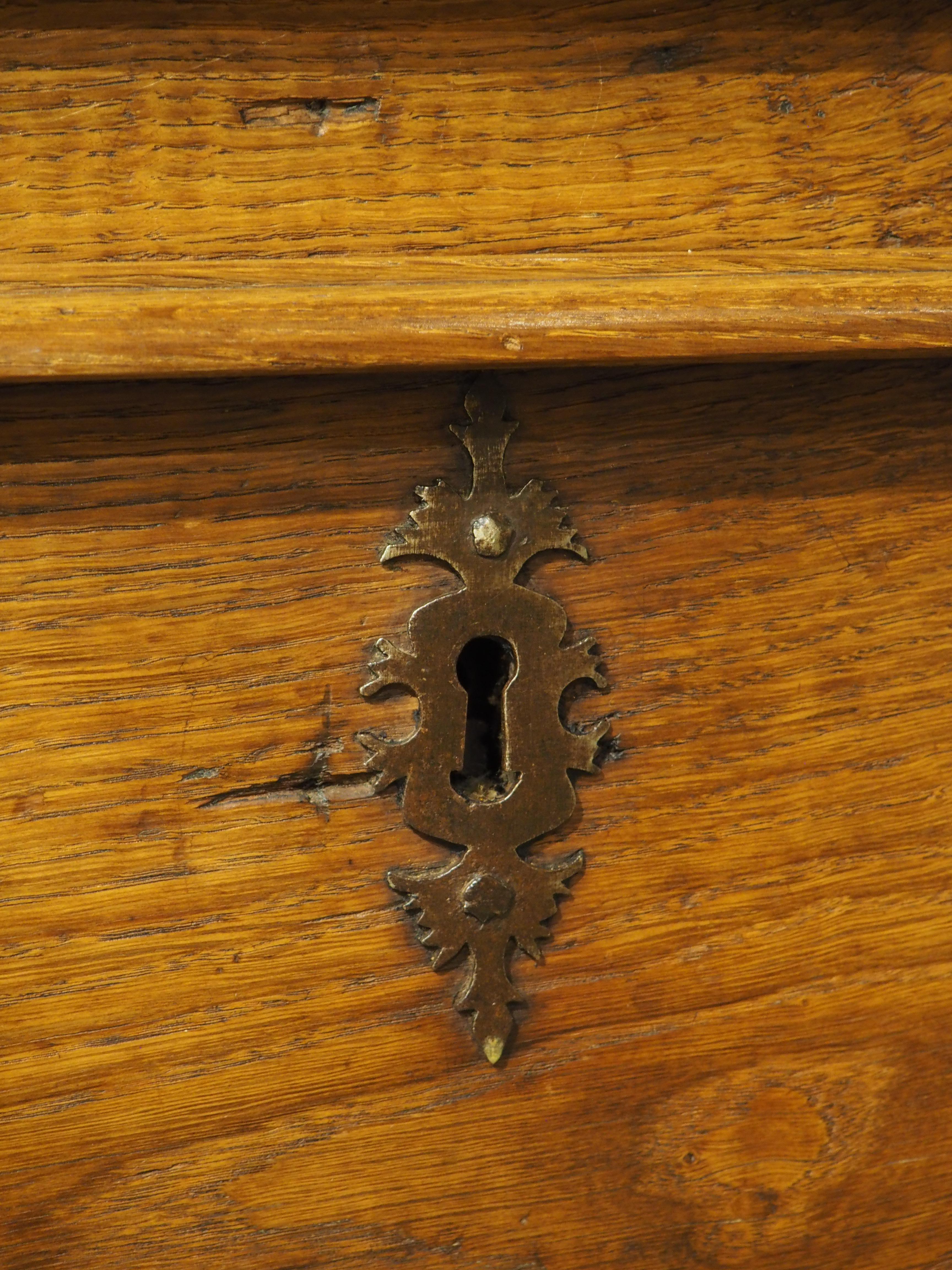 Large Antique Oak Chest from France, Early 1800s For Sale 5