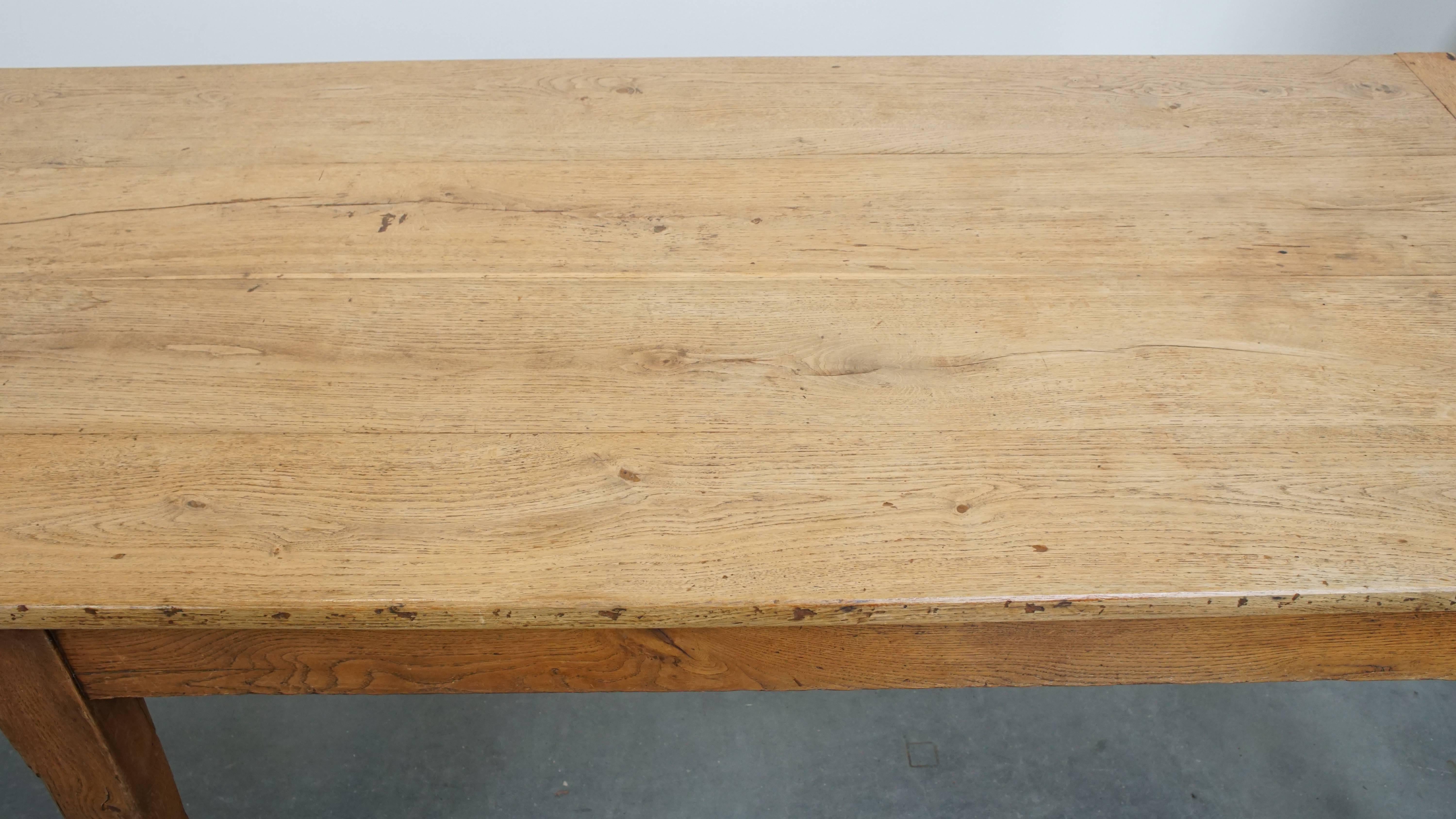 Grande table de salle à manger XXL en chêne ancien pour 8 à 10 personnes du début du 19e siècle en vente 1