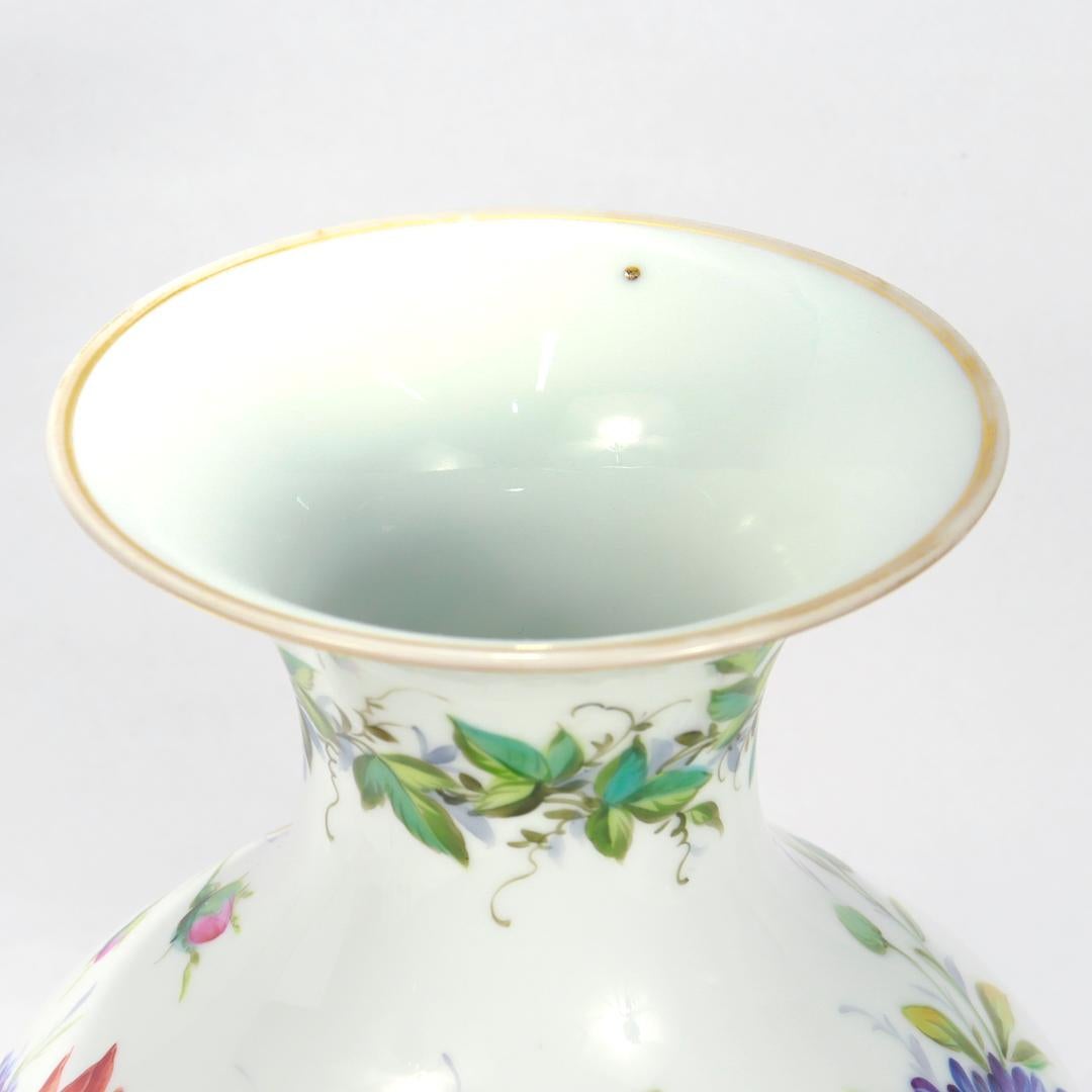Large Antique Old Paris or Vieux Porcelain Flower Vase by Peter Anton Hannong For Sale 6