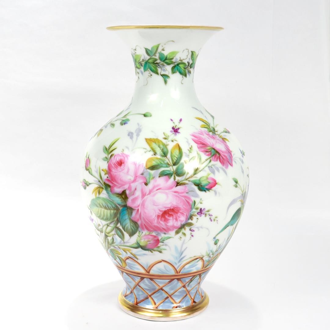 Large Antique Old Paris or Vieux Porcelain Flower Vase by Peter Anton Hannong In Good Condition For Sale In Philadelphia, PA