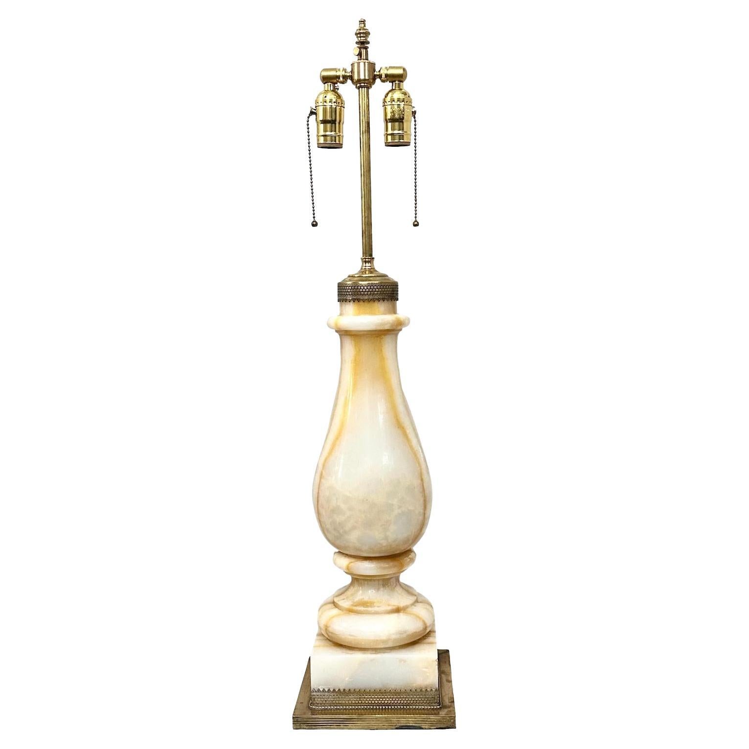 Grande lampe de bureau d'antiquités en onyx