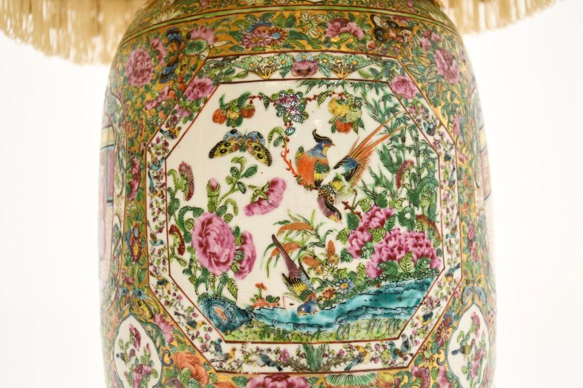 Grande lampada da tavolo antica in ceramica orientale in vendita 5