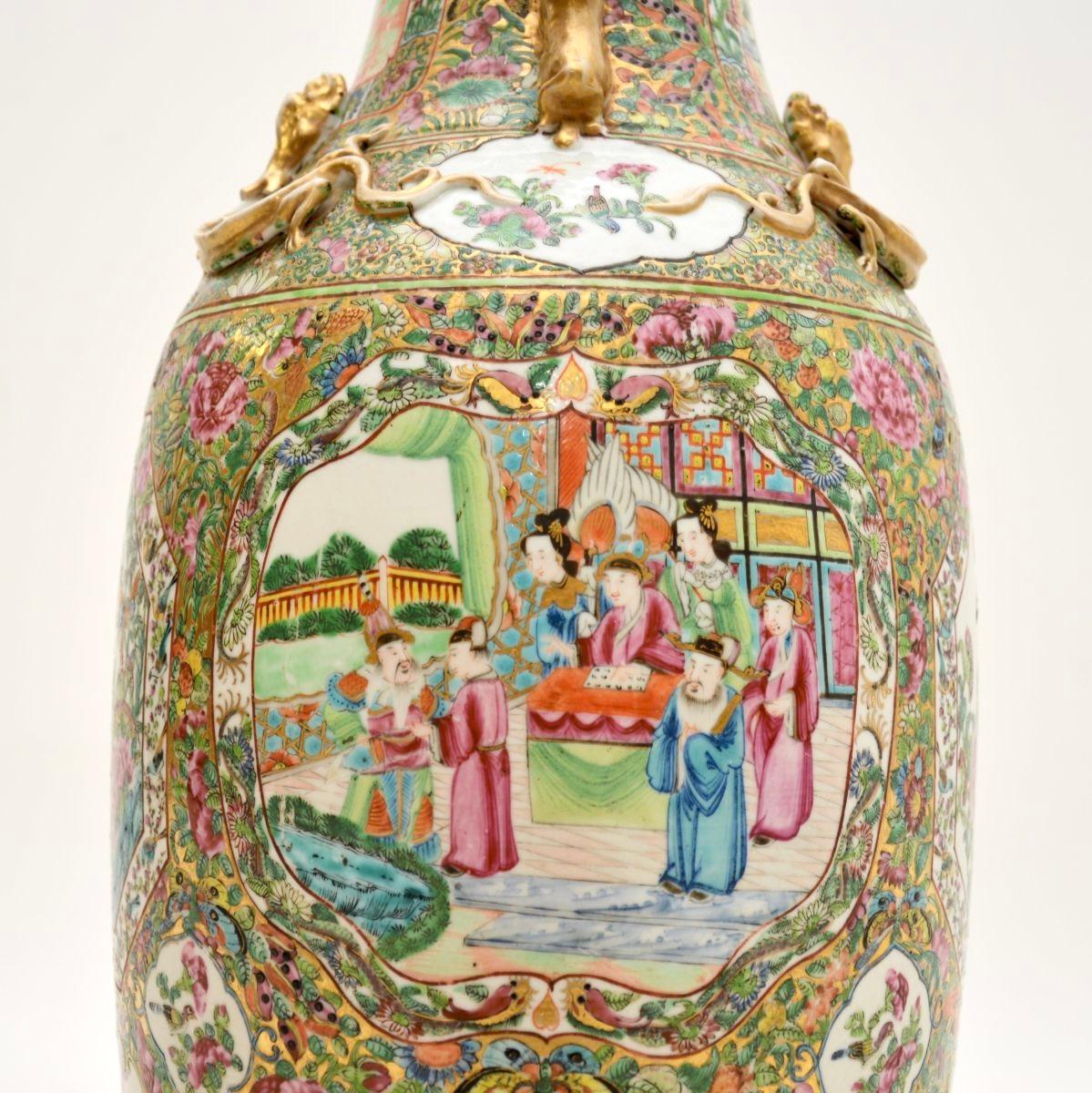 Grande lampada da tavolo antica in ceramica orientale in vendita 1