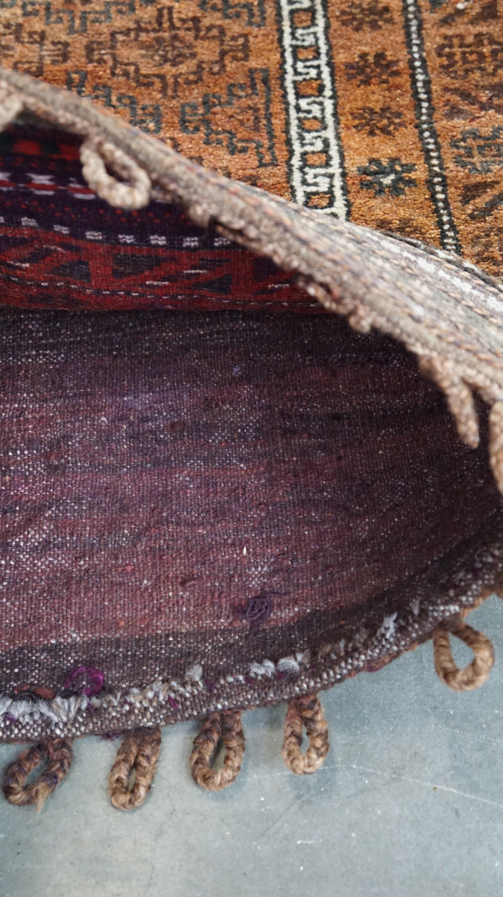 Große antike orientalische Satteltasche/Kameltasche/Teppich 114cmx68 im Angebot 3