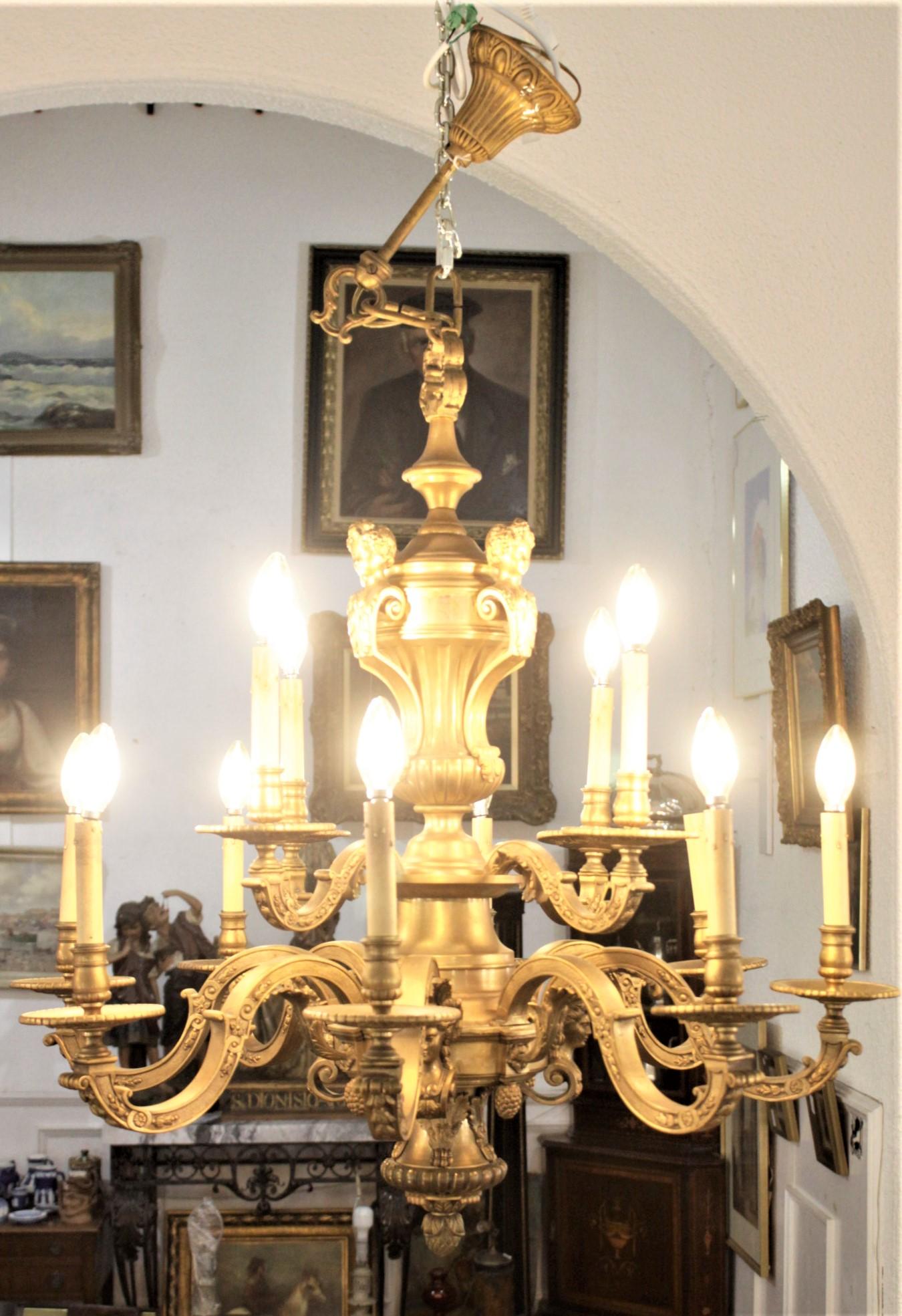 Large Antique Ornate French Louis XIV Boulle Style Gilt Bronze Chandelier In Good Condition For Sale In Hamilton, Ontario